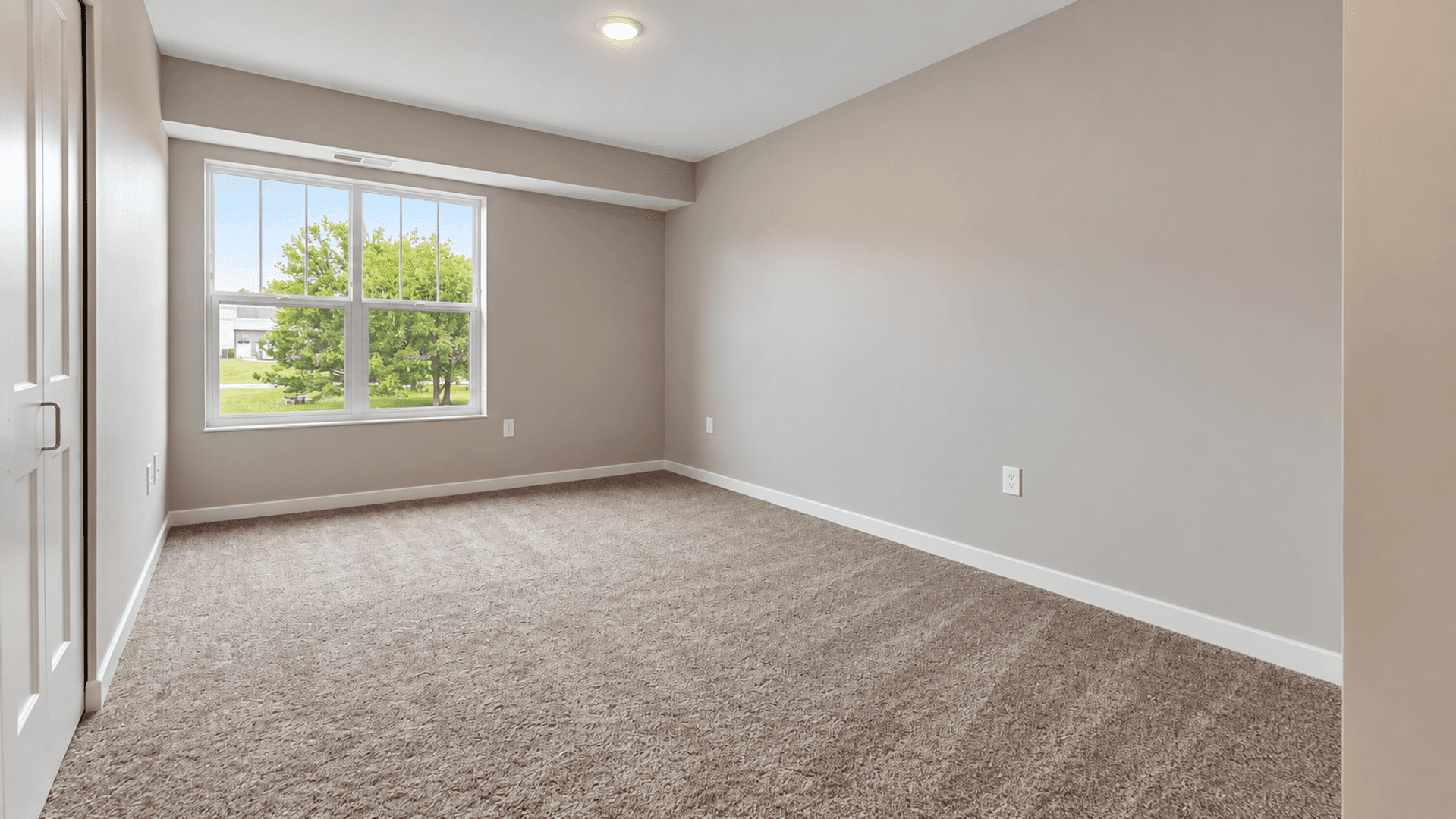 Waseca Apartment: 200 19th Ave NW