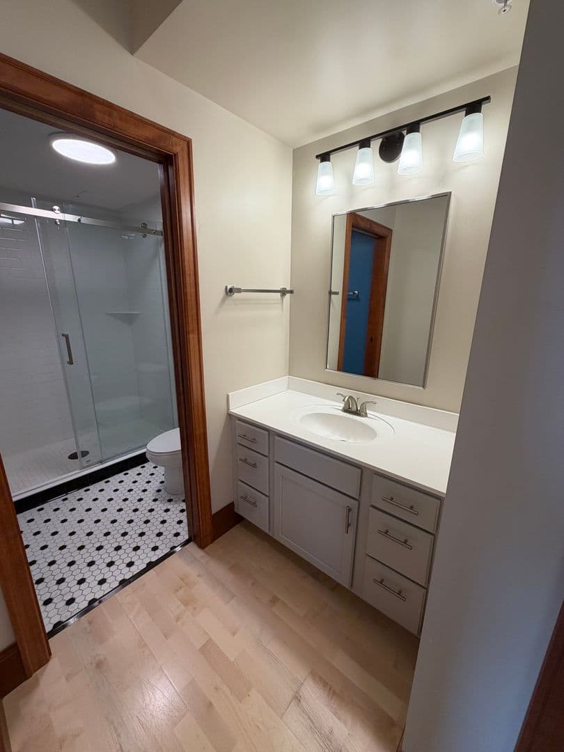 Winona Apartment: 51 East 4th Street