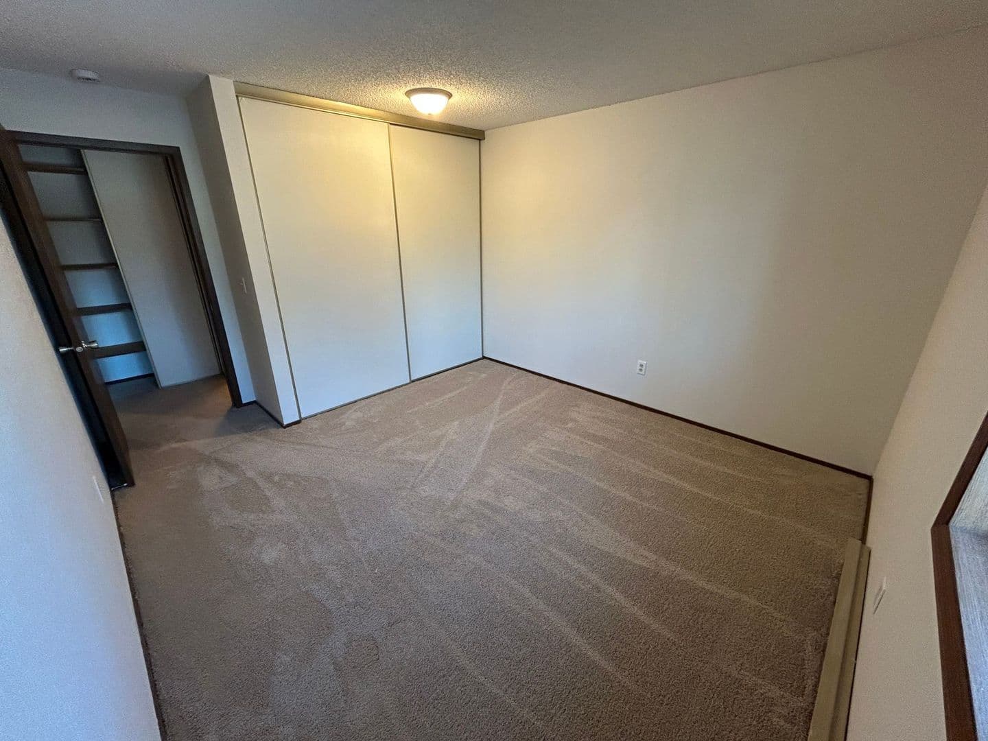 Lonsdale Apartment: 321 1st Ave SE - RHS LONS-#13