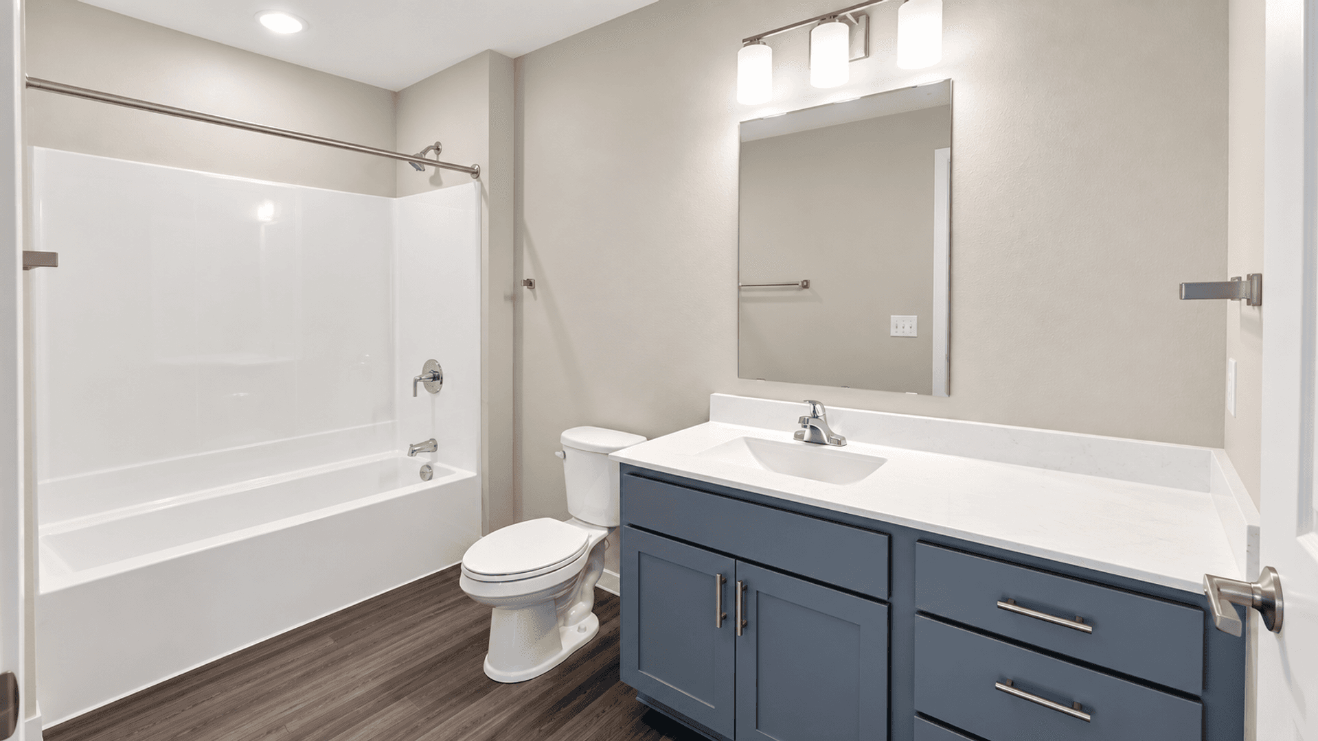 Waseca Apartment: 200 19th Ave NW