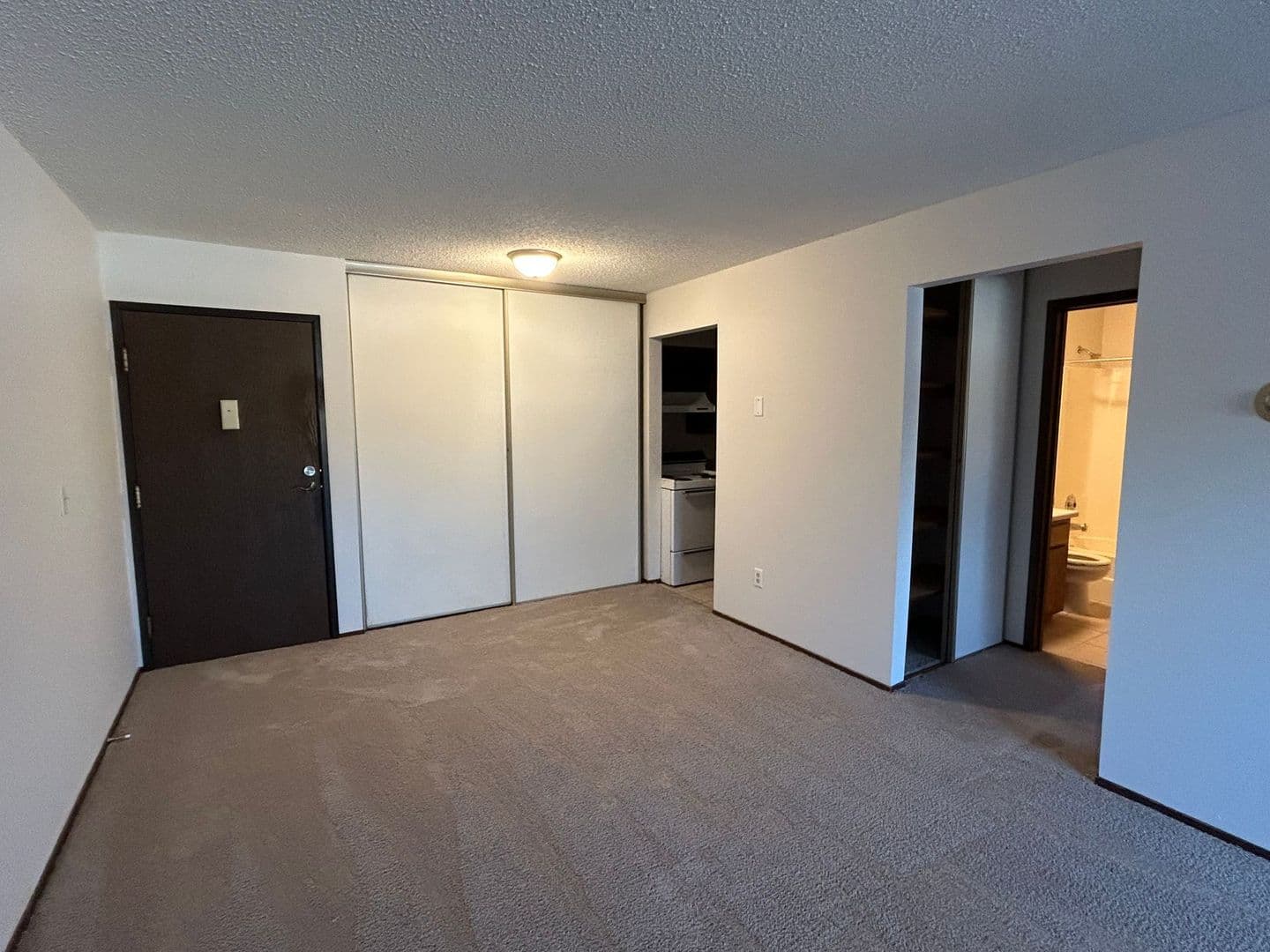 Lonsdale Apartment: 321 1st Ave SE - RHS LONS-#13