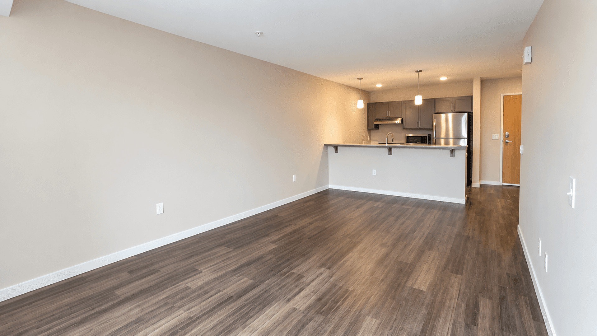 Waseca Apartment: 200 19th Ave NW