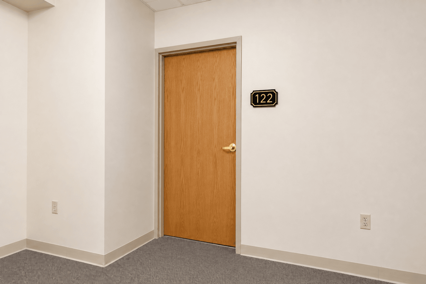 Kenyon Apartment: 215 Huseth Street