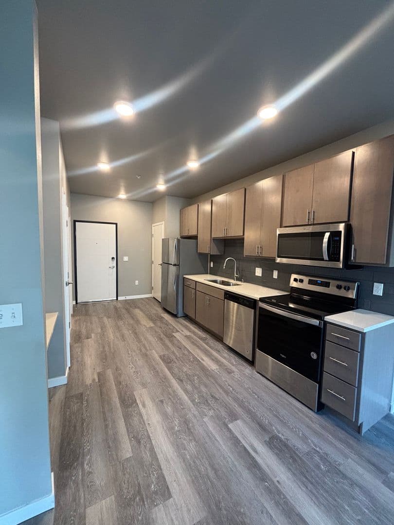 Northfield Apartment: 118 5th St E