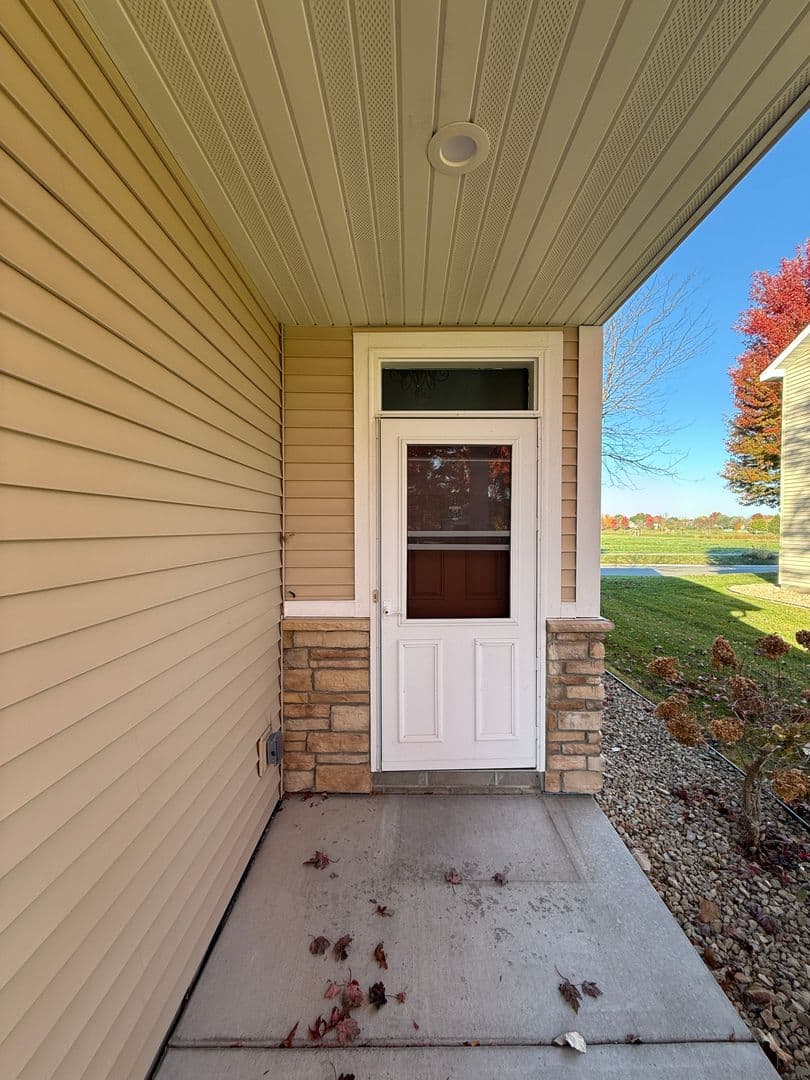 Northfield House: 2338 Elianna Drive