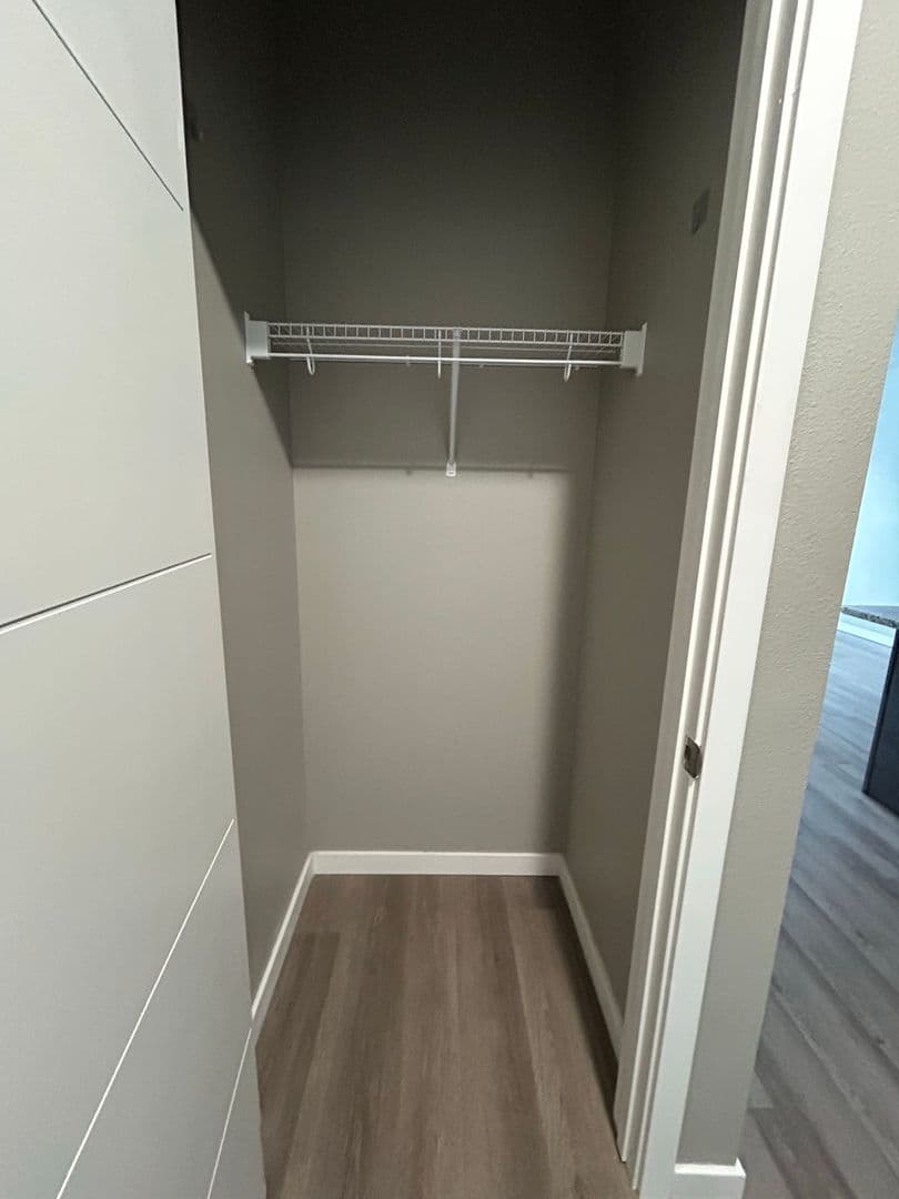 Northfield Apartment: 801 Kraewood Drive