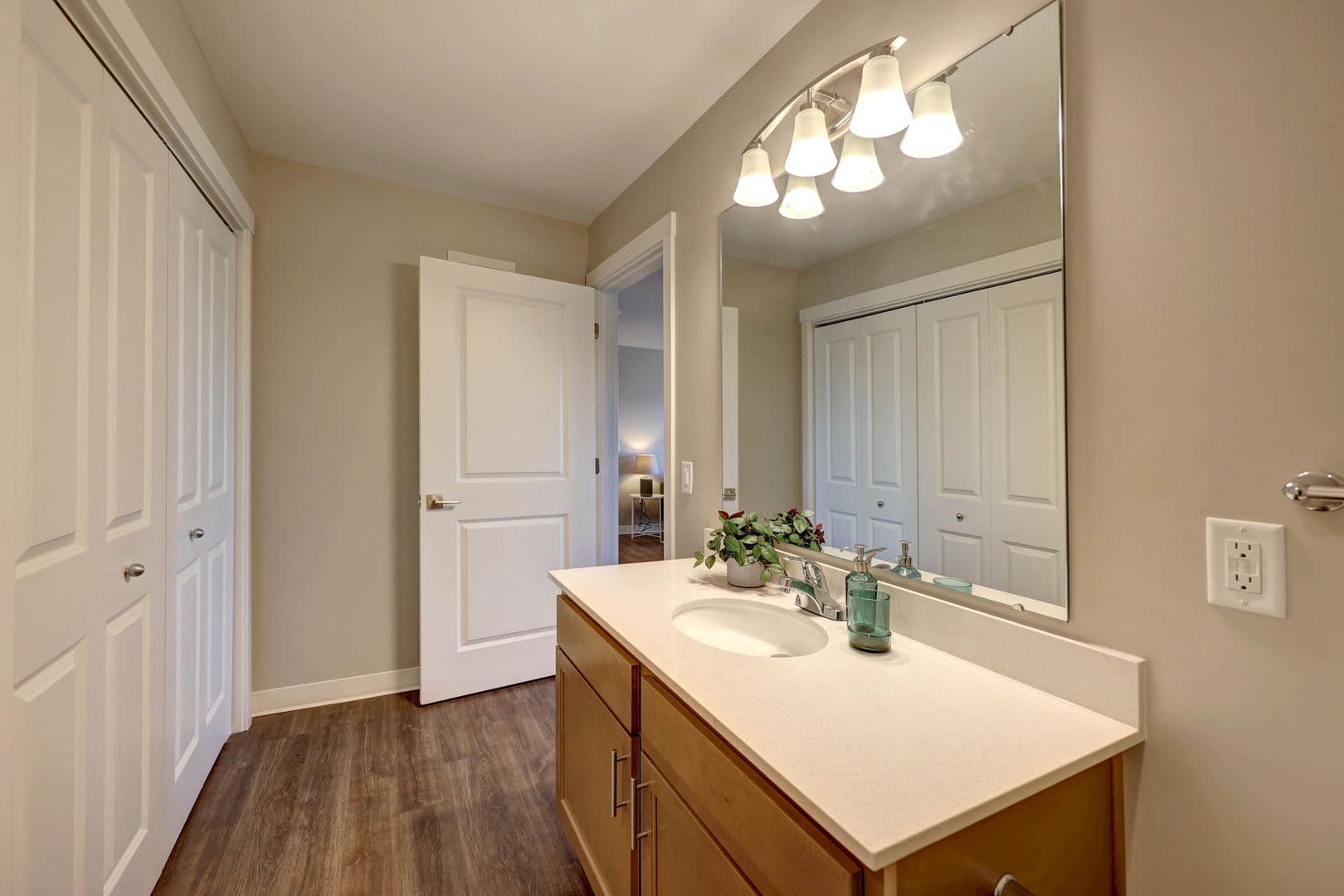 Jackson Apartment: 381 Whitetail Lane