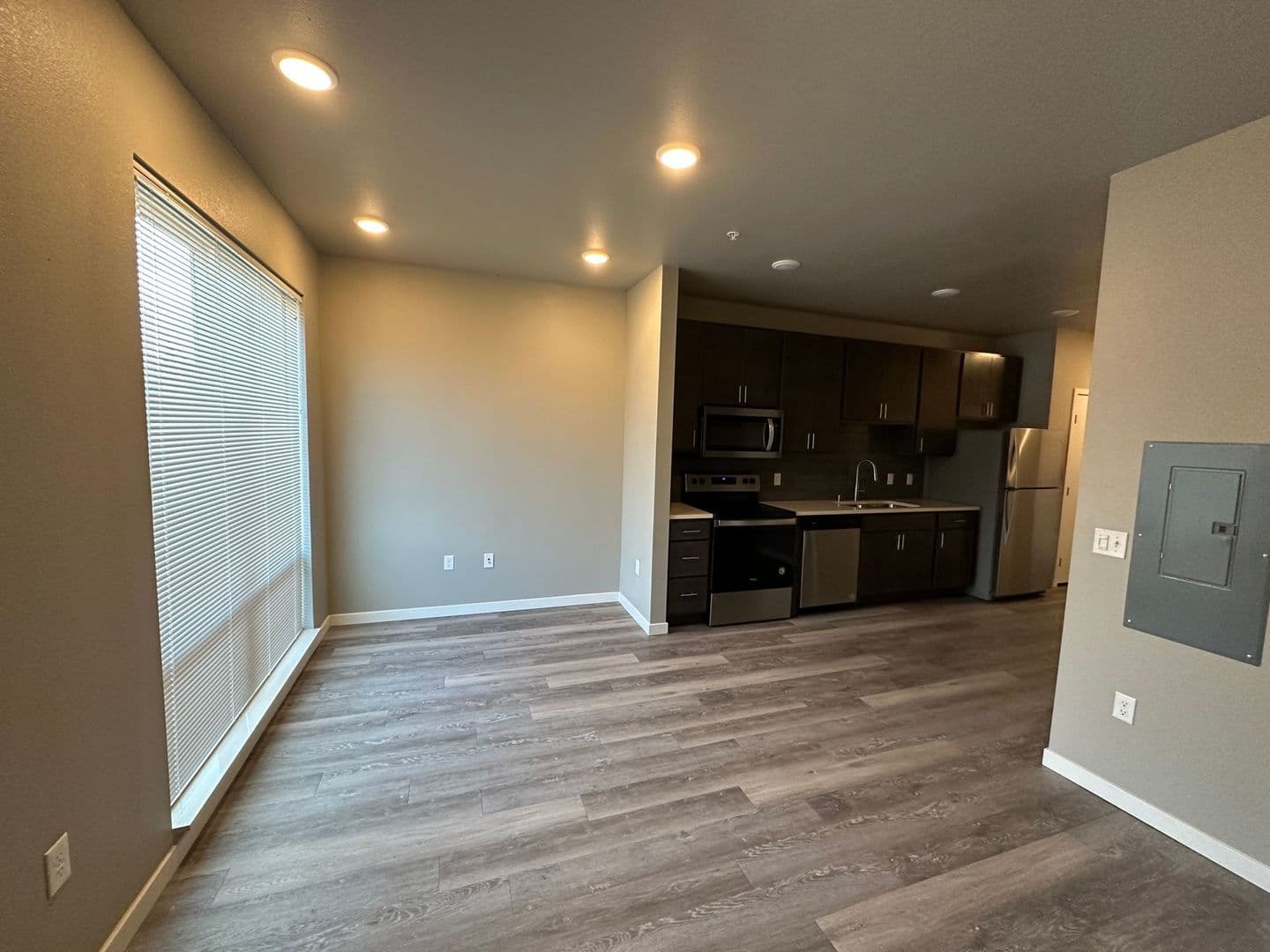Northfield Apartment: 118 5th St E