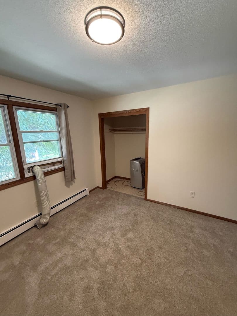 Faribault Townhome: 946 Willow Street