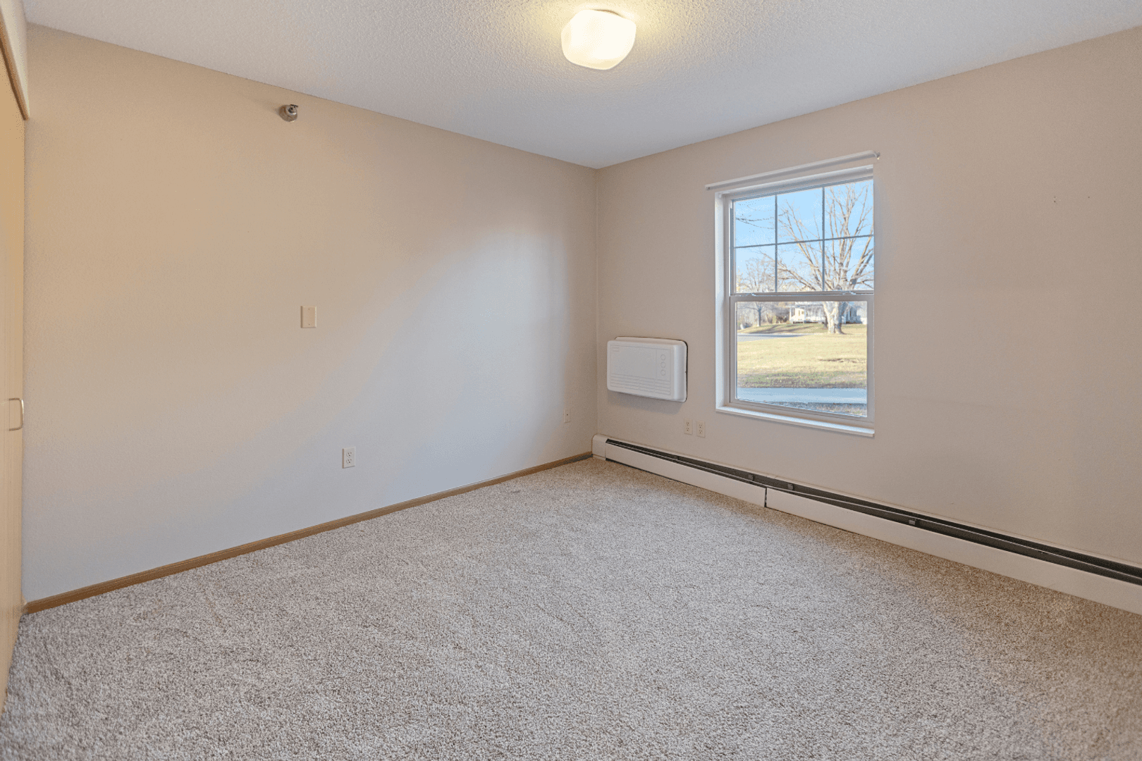 Kenyon Apartment: 215 Huseth Street