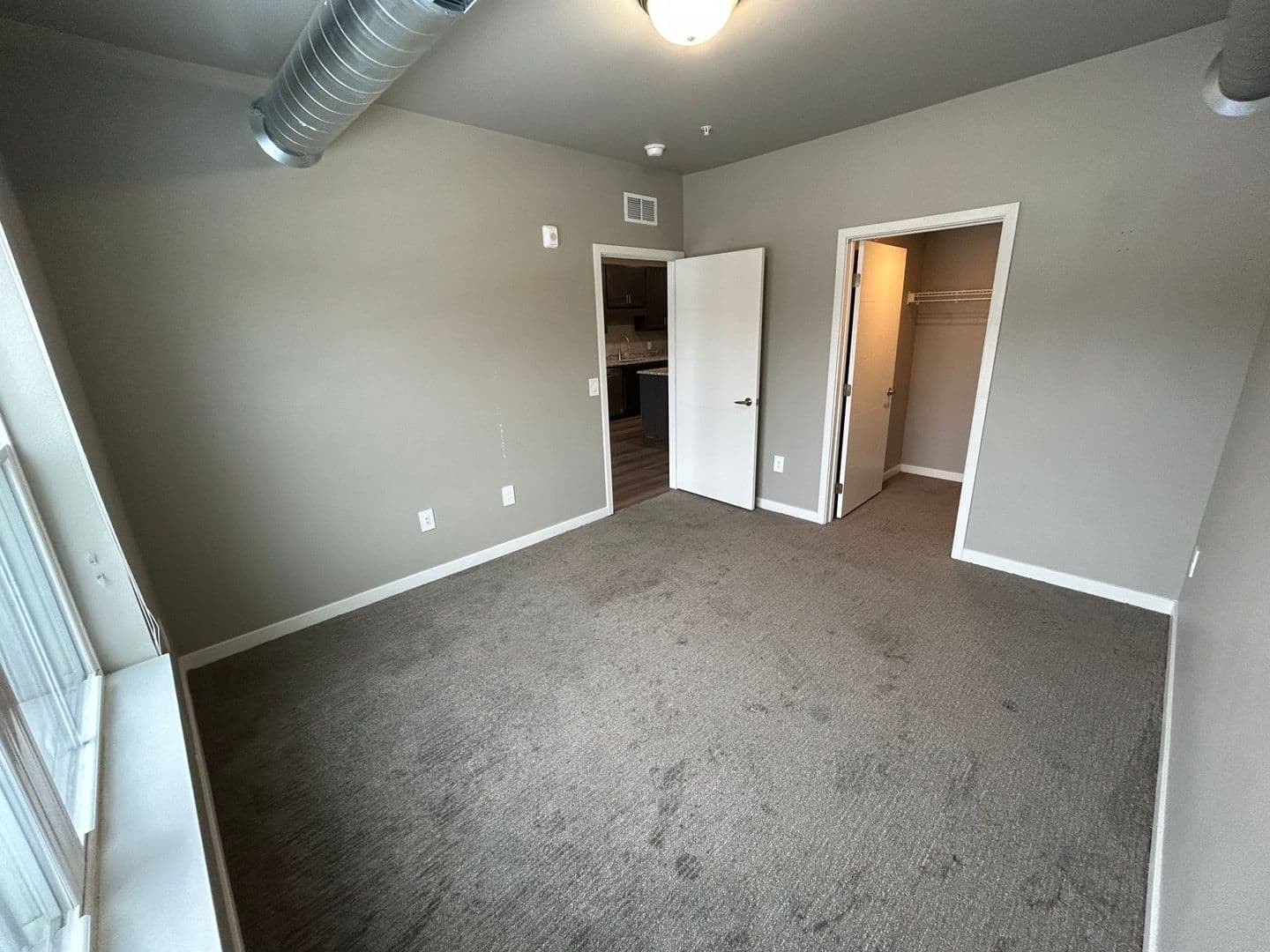 Northfield Apartment: 801 Kraewood Drive