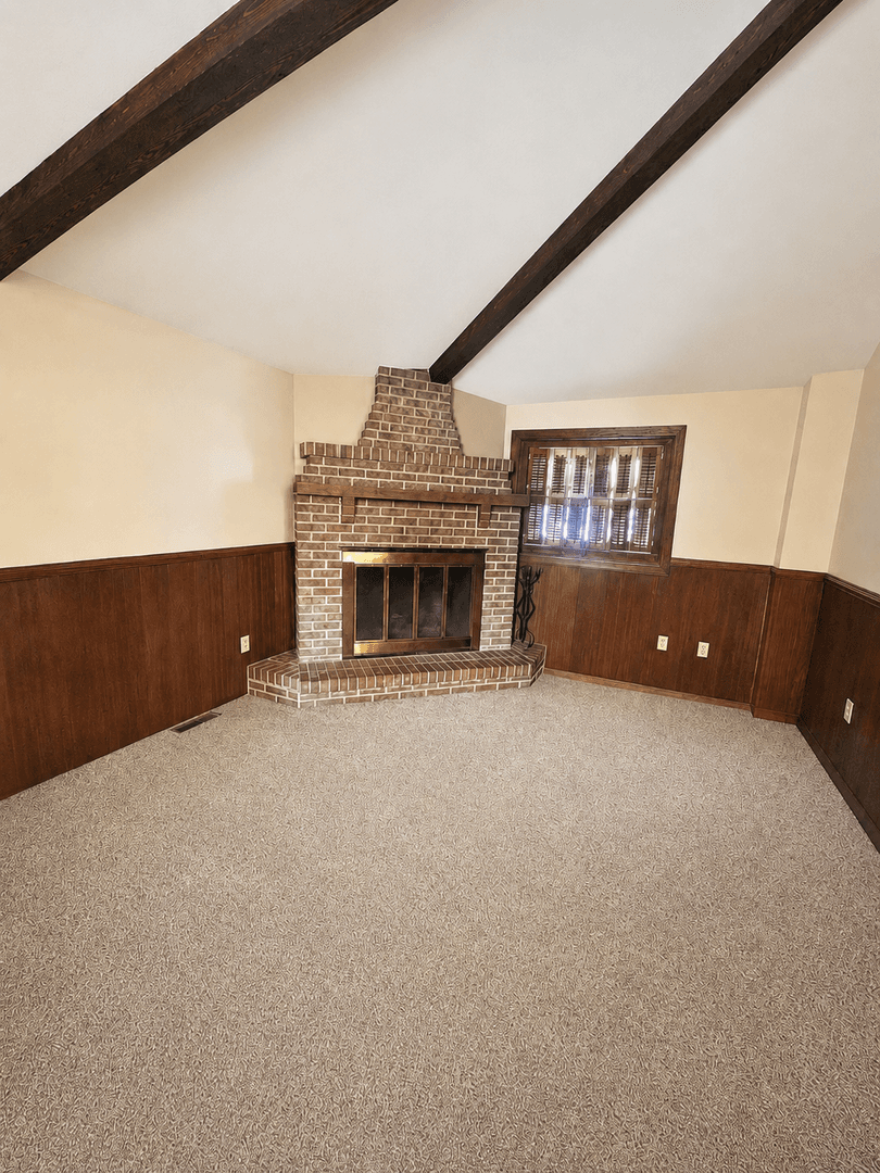 Owatonna House: 223 Highland Ave