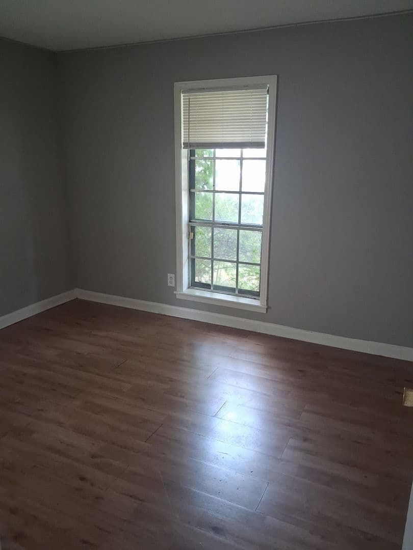 Memphis House: 3243 Benjestown Road
