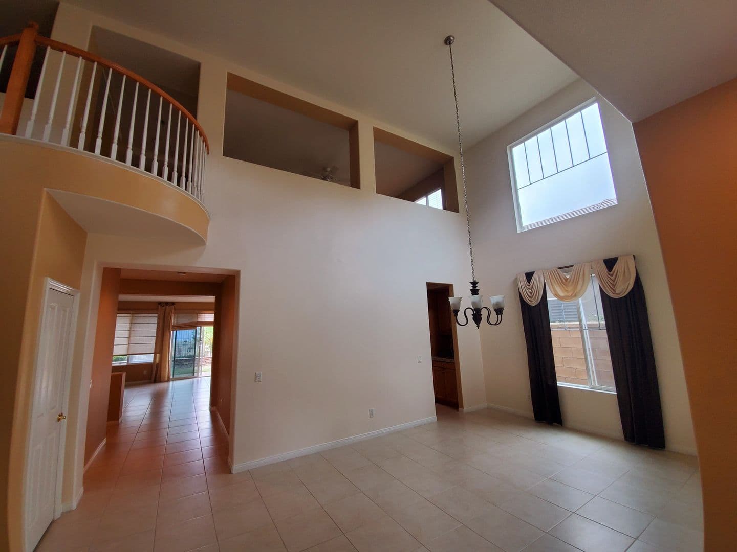 Murrieta House: 35683 Stock Street