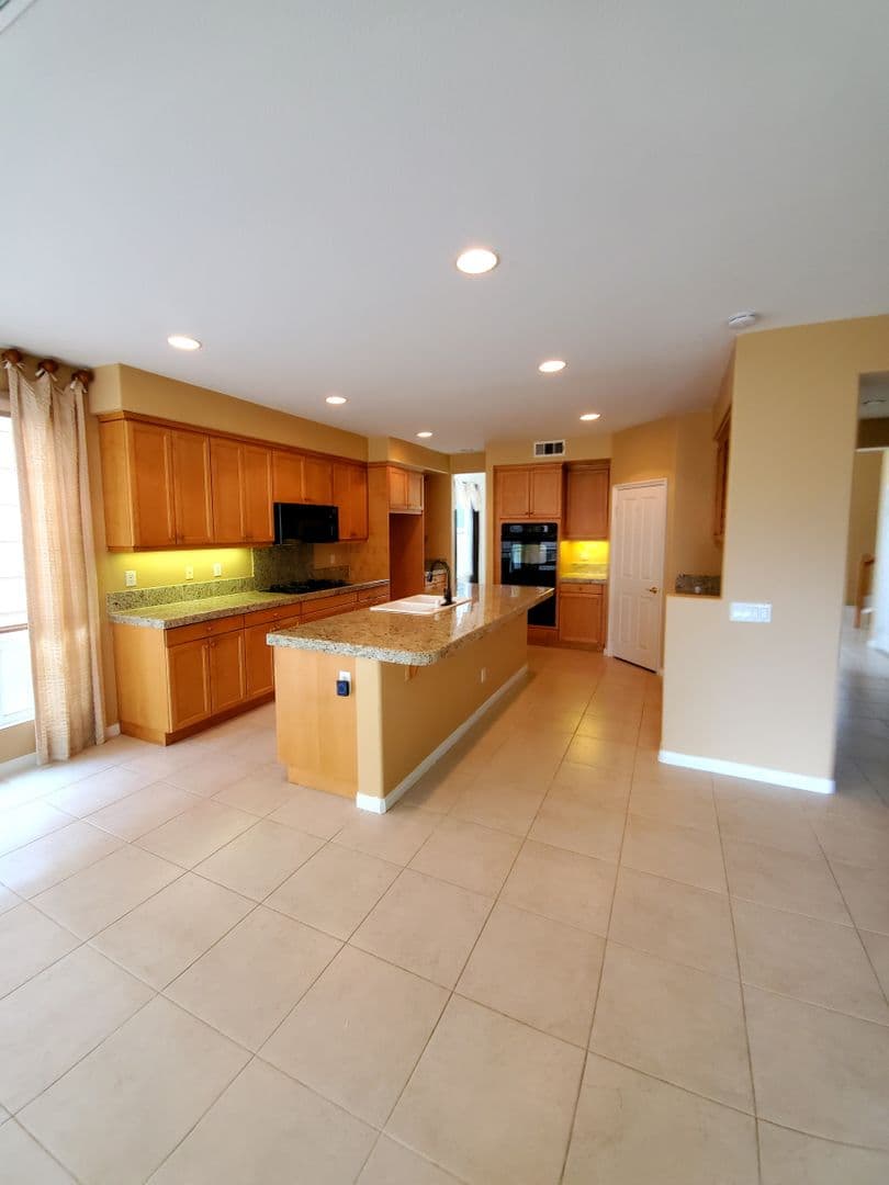 Murrieta House: 35683 Stock Street