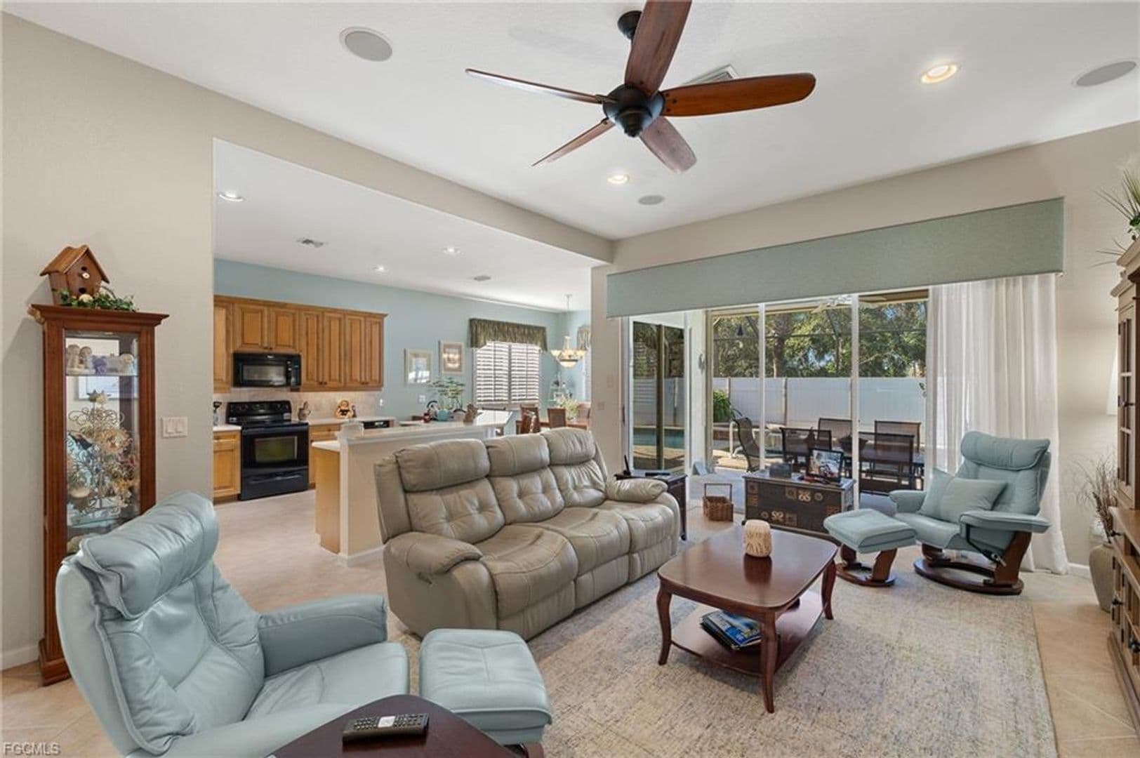 FORT MYERS House: 8872 KING HENRY CT
