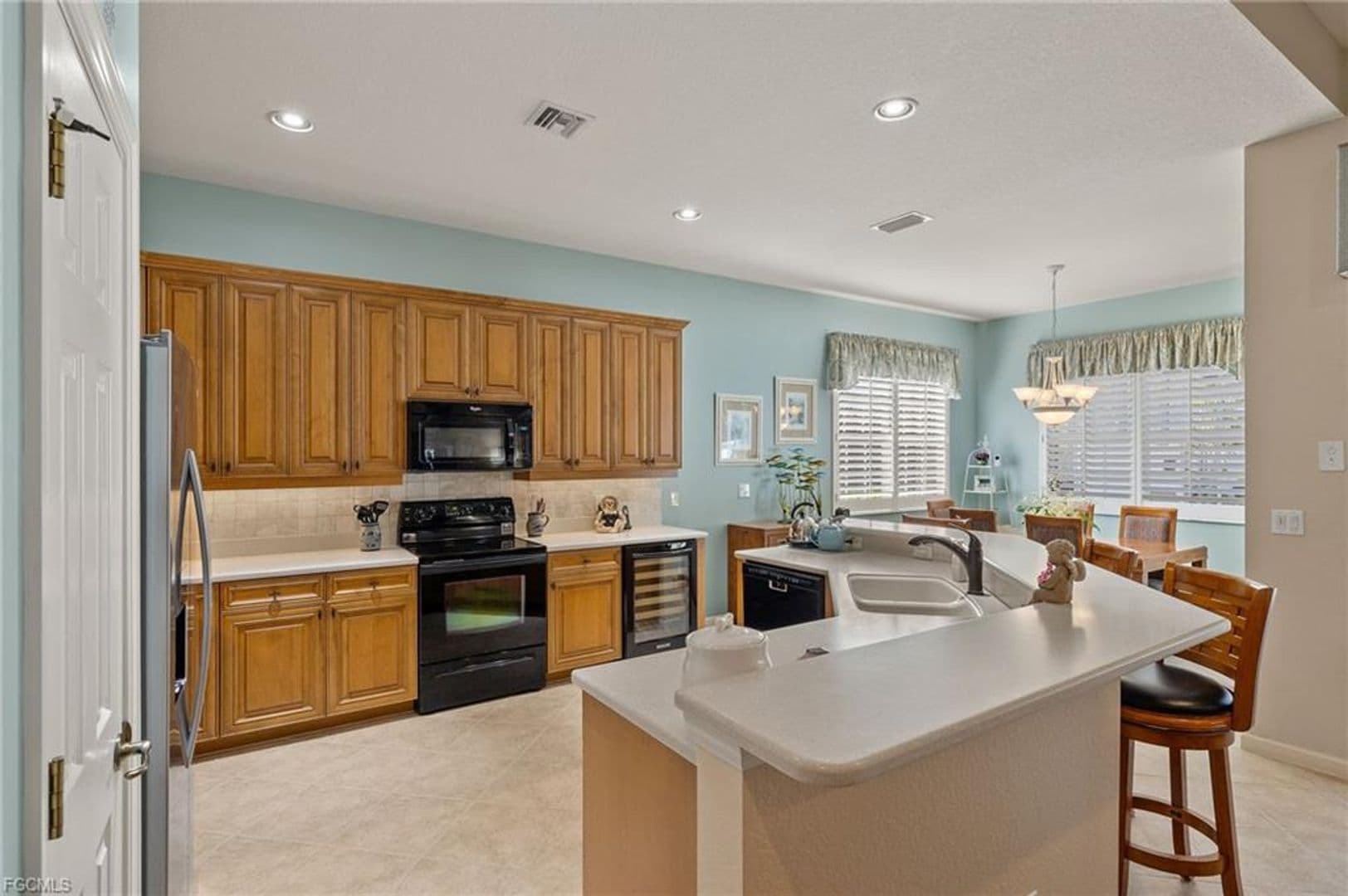 FORT MYERS House: 8872 KING HENRY CT