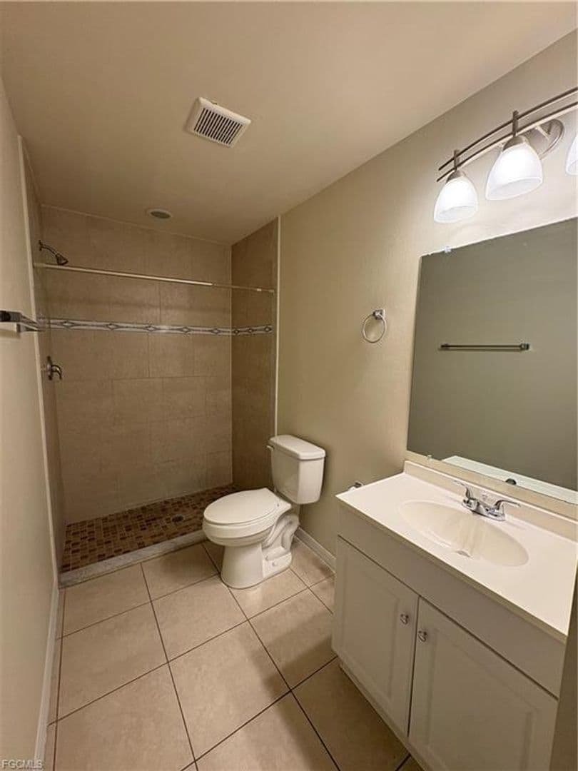Cape Coral House: 1422 SW 47th Ter