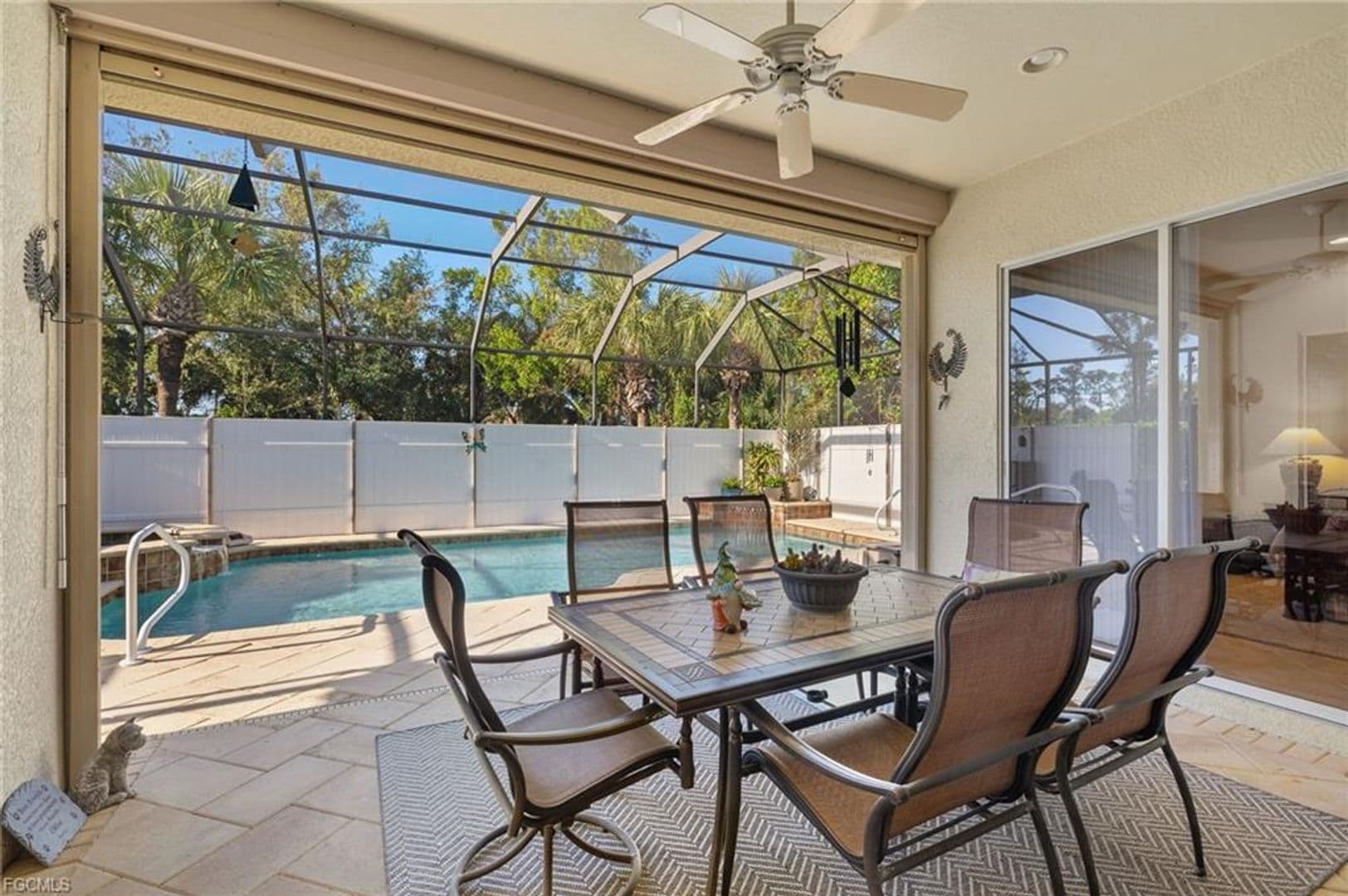 FORT MYERS House: 8872 KING HENRY CT