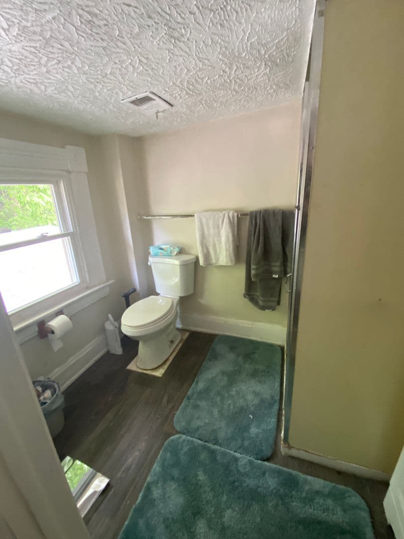 Cincinnati Apartment: 2234 Ravine St