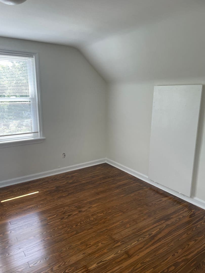 Cincinnati House: 1902 Ashbrook Dr