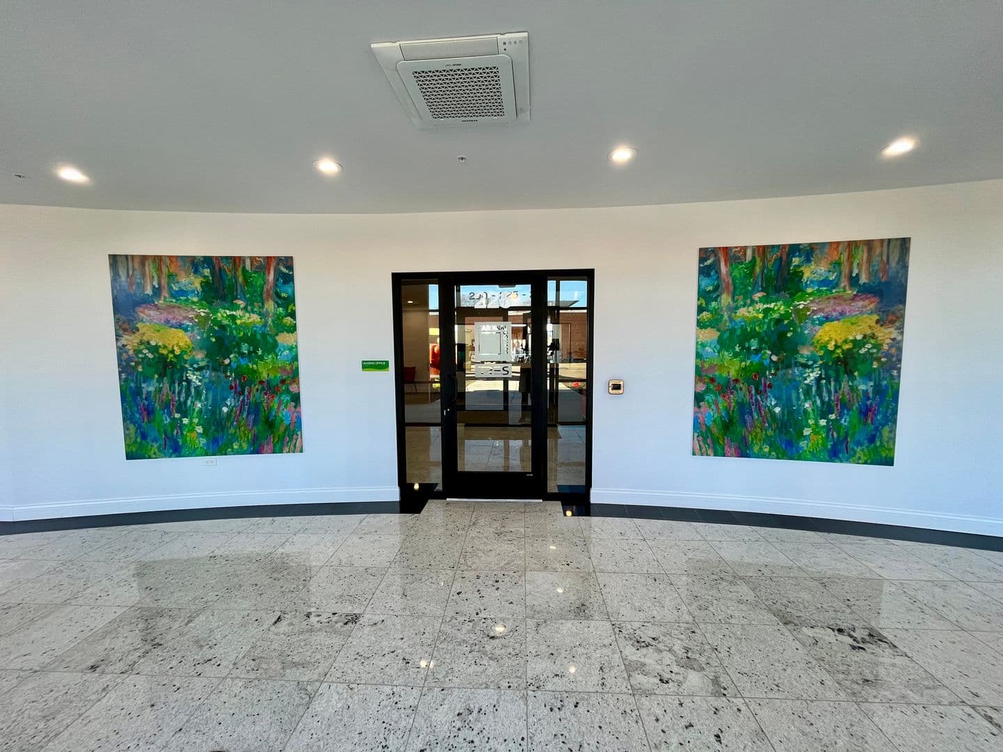 Mundelein Apartment: 250 Anthony Ave