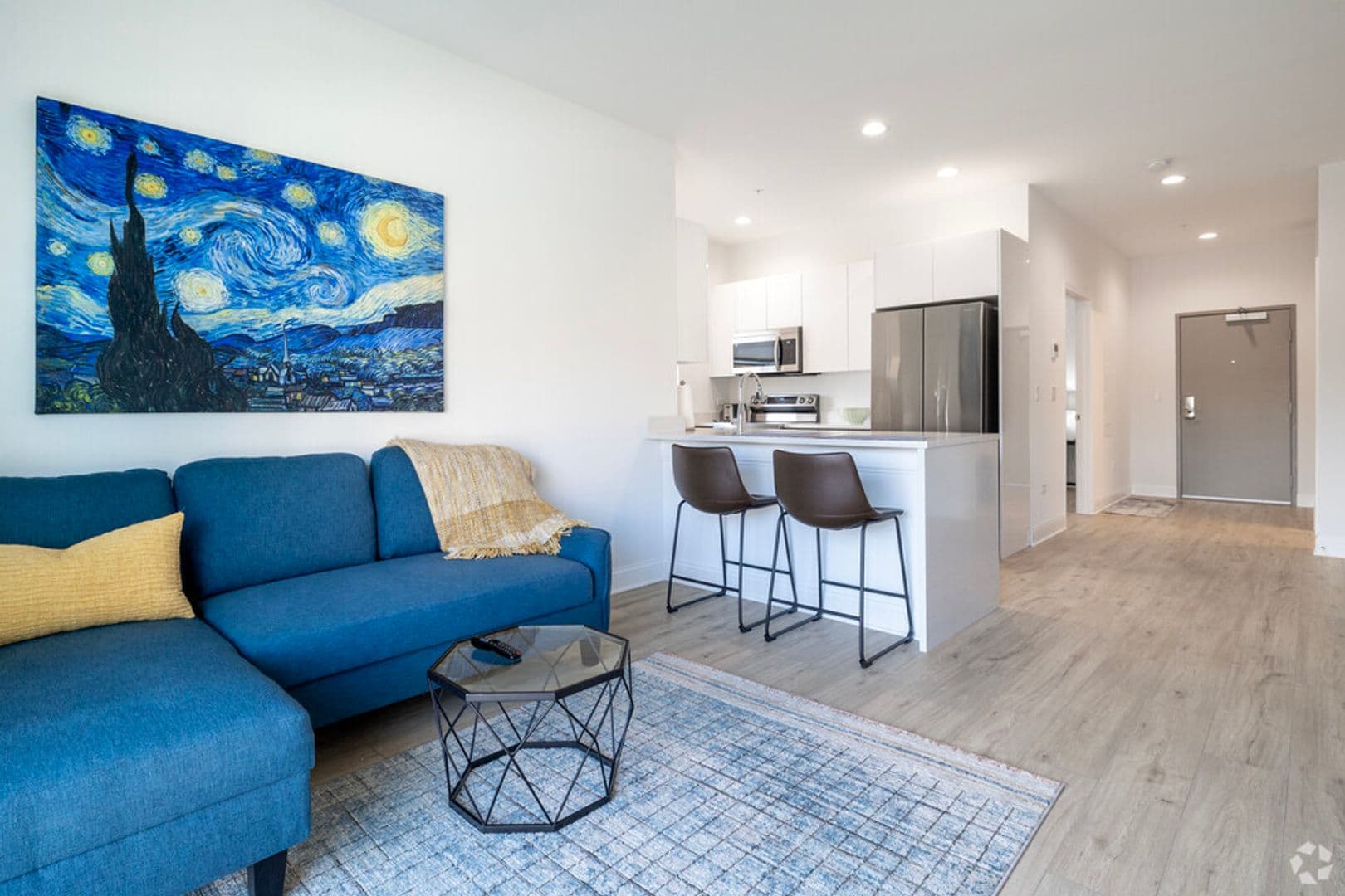 Mundelein Apartment: 200 Anthony Ave