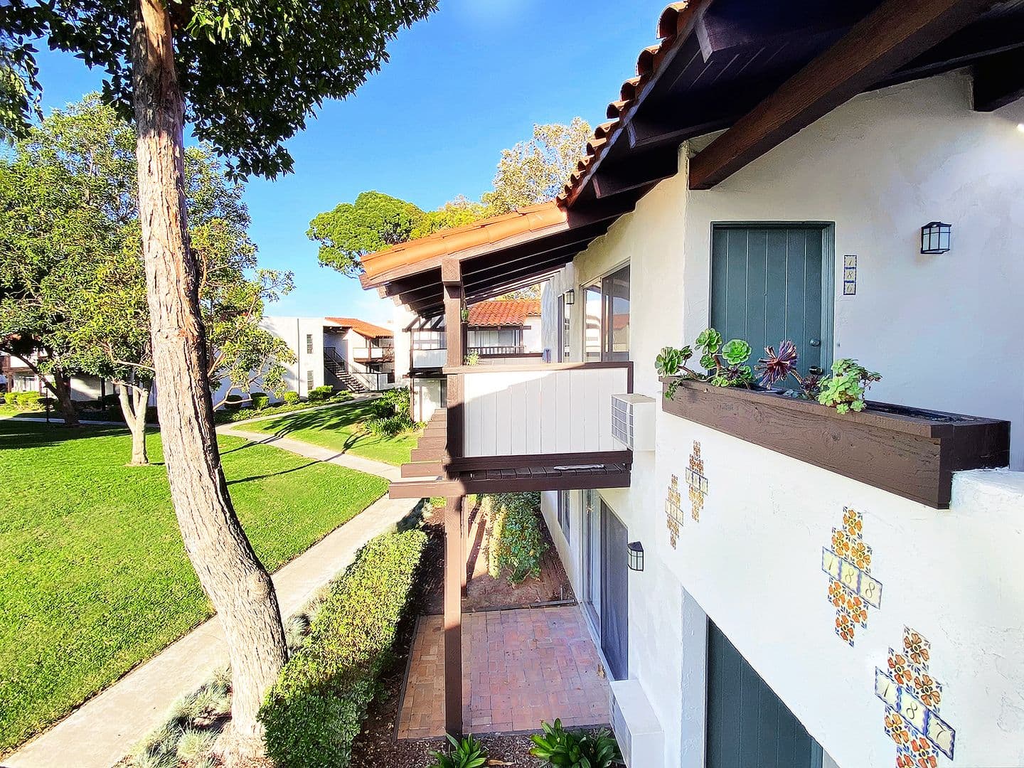 Westminster Apartment: 15130 Brookhurst Street