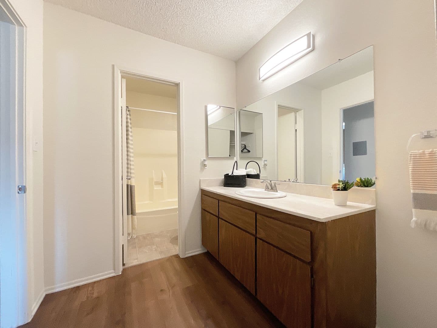 Westminster Apartment: 15130 Brookhurst Street
