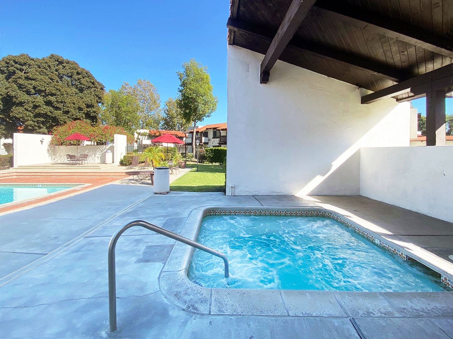 Westminster Apartment: 15130 Brookhurst Street