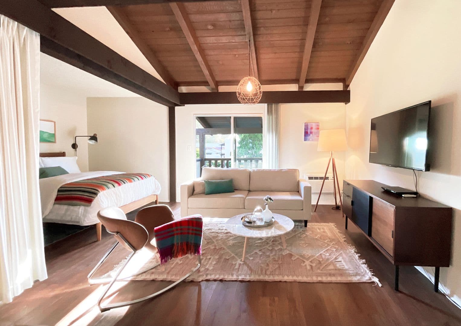 Westminster Apartment: 15130 Brookhurst Street