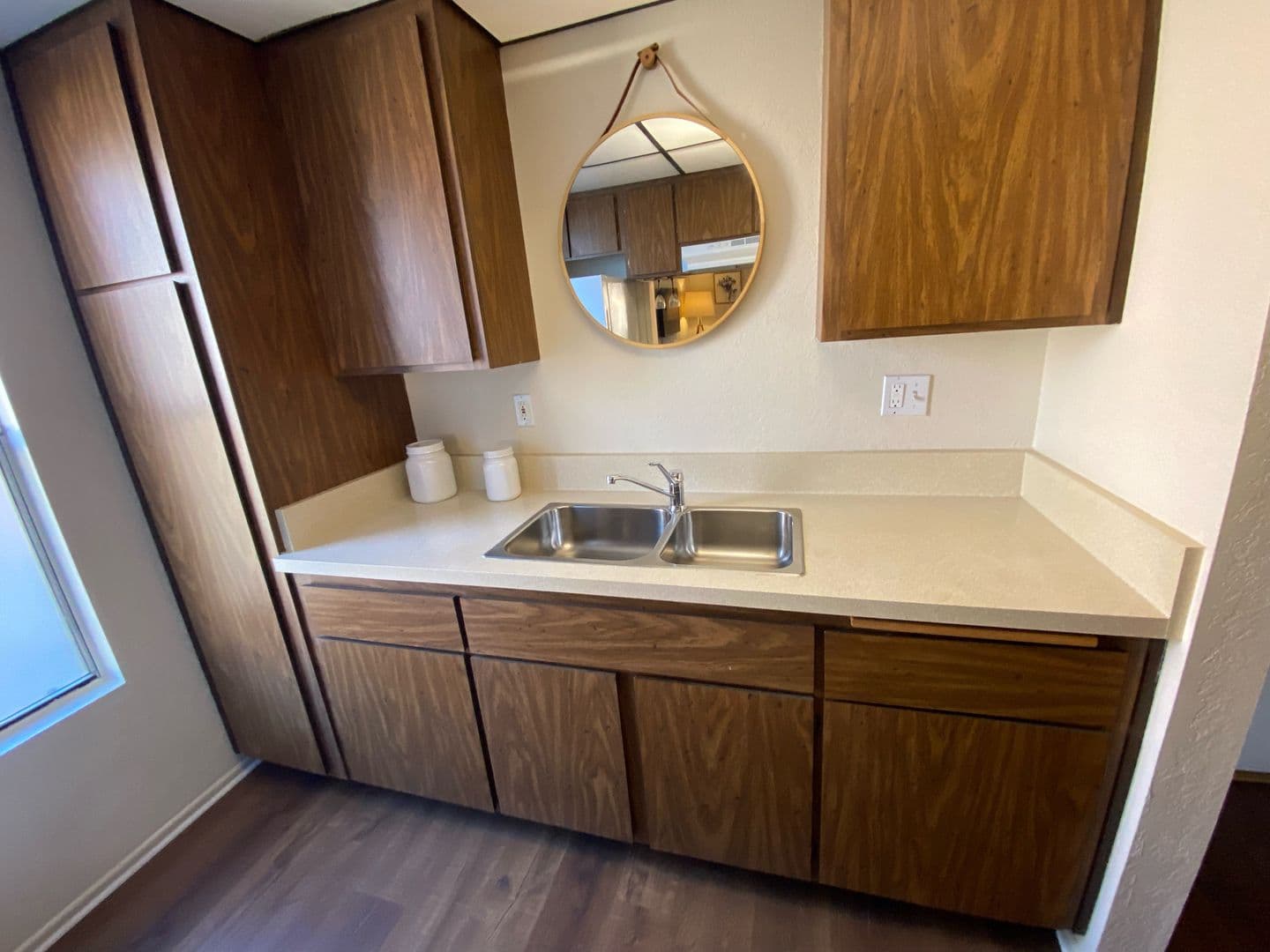 Westminster Apartment: 15130 Brookhurst Street