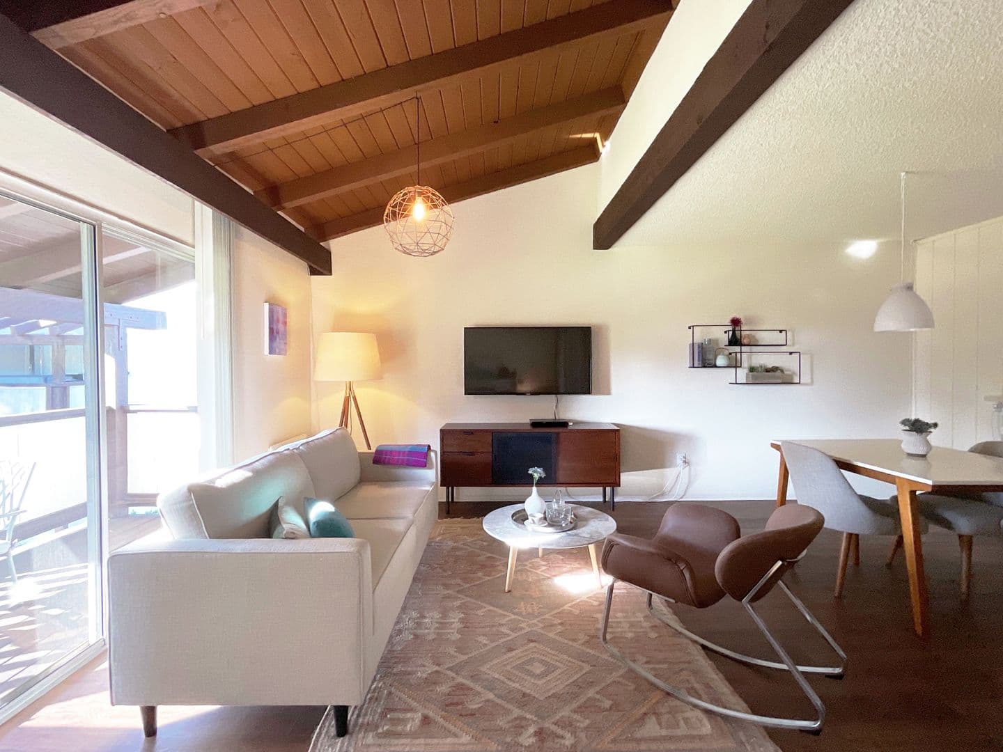 Westminster Apartment: 15130 Brookhurst Street