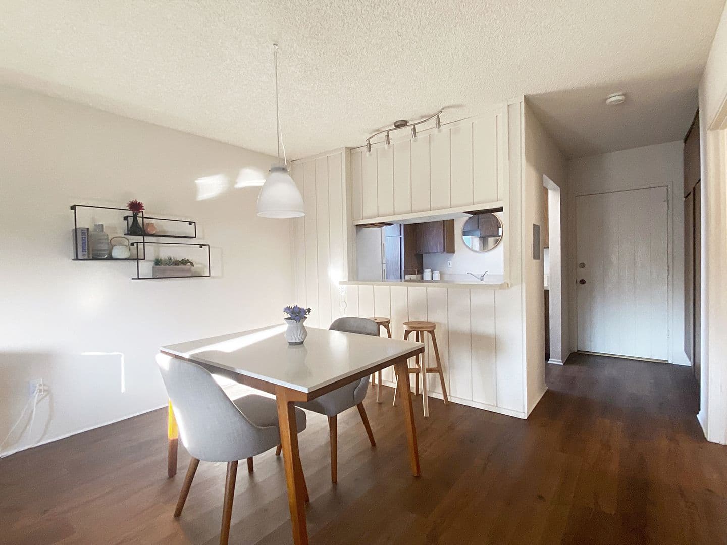 Westminster Apartment: 15130 Brookhurst Street