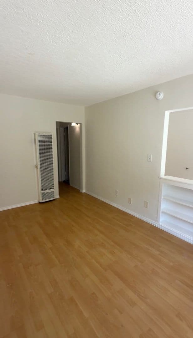 Gardena Apartment: 14614 and 14618 Chadron Ave