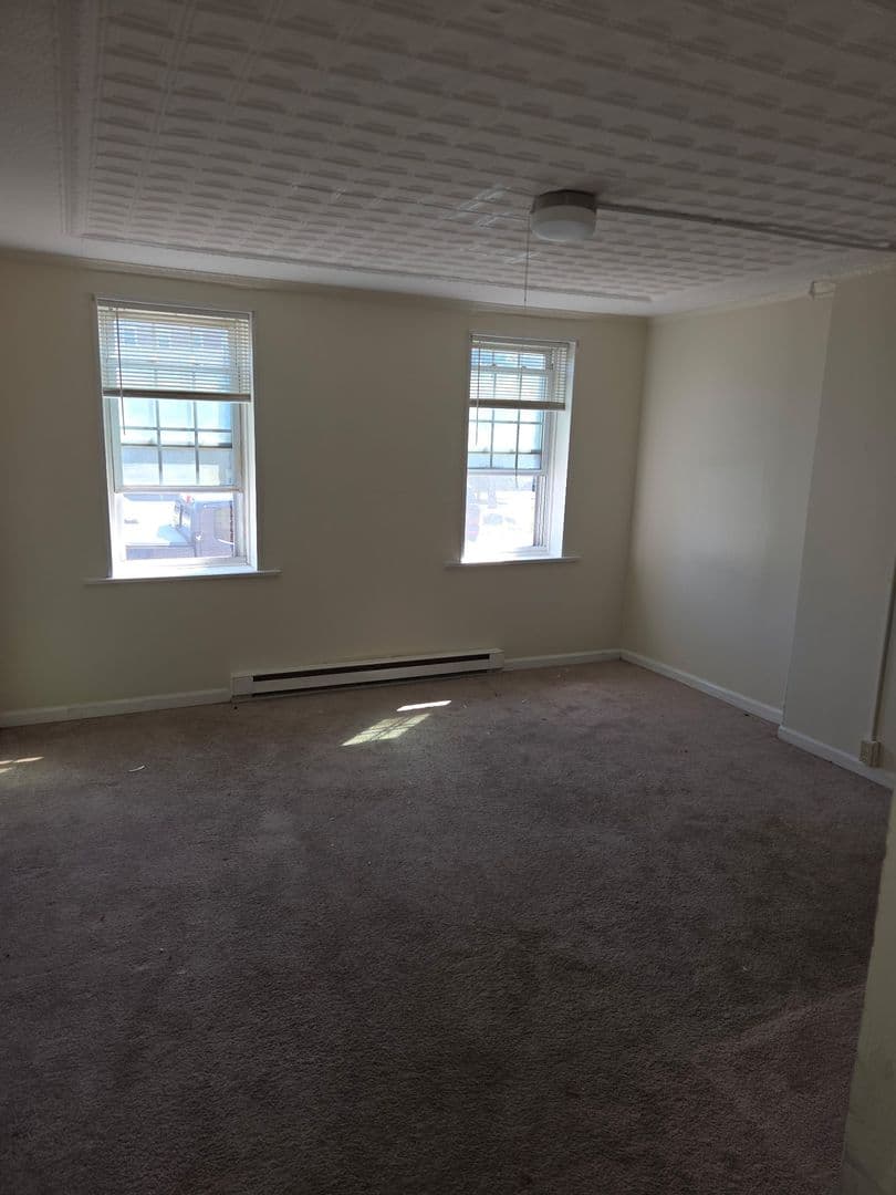 Cohoes Apartment: 11 Olmstead Street Unit 1