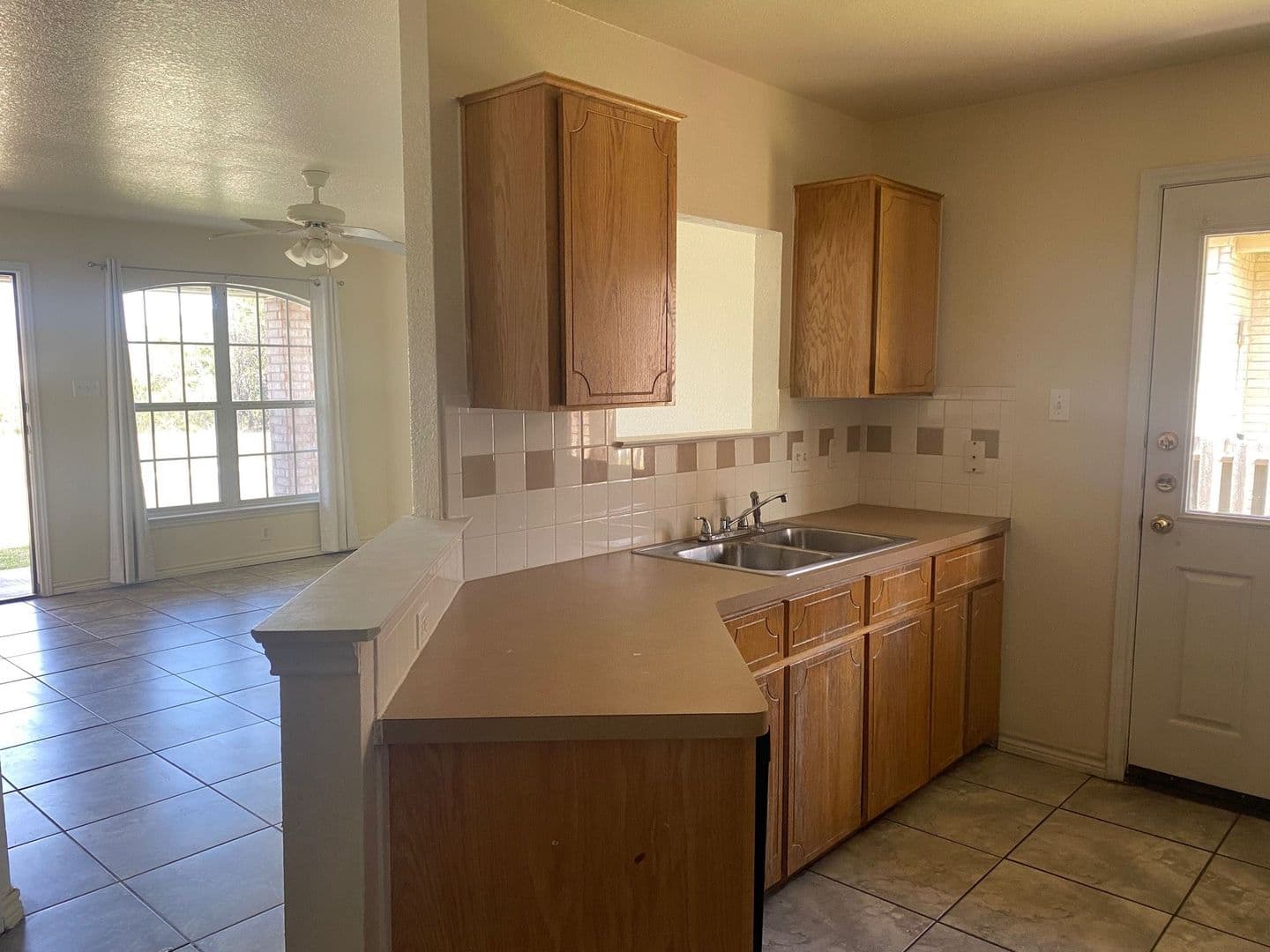 Nolanville Apartment: 320 Nth 10th