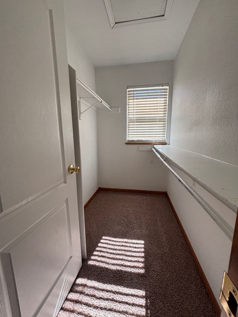 Johnstown House: 1216 Mountview Drive