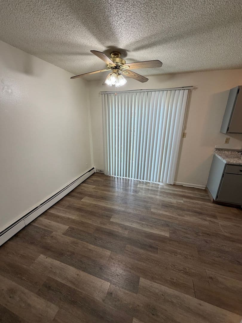 Greeley Apartment: 732 37th Avenue Court