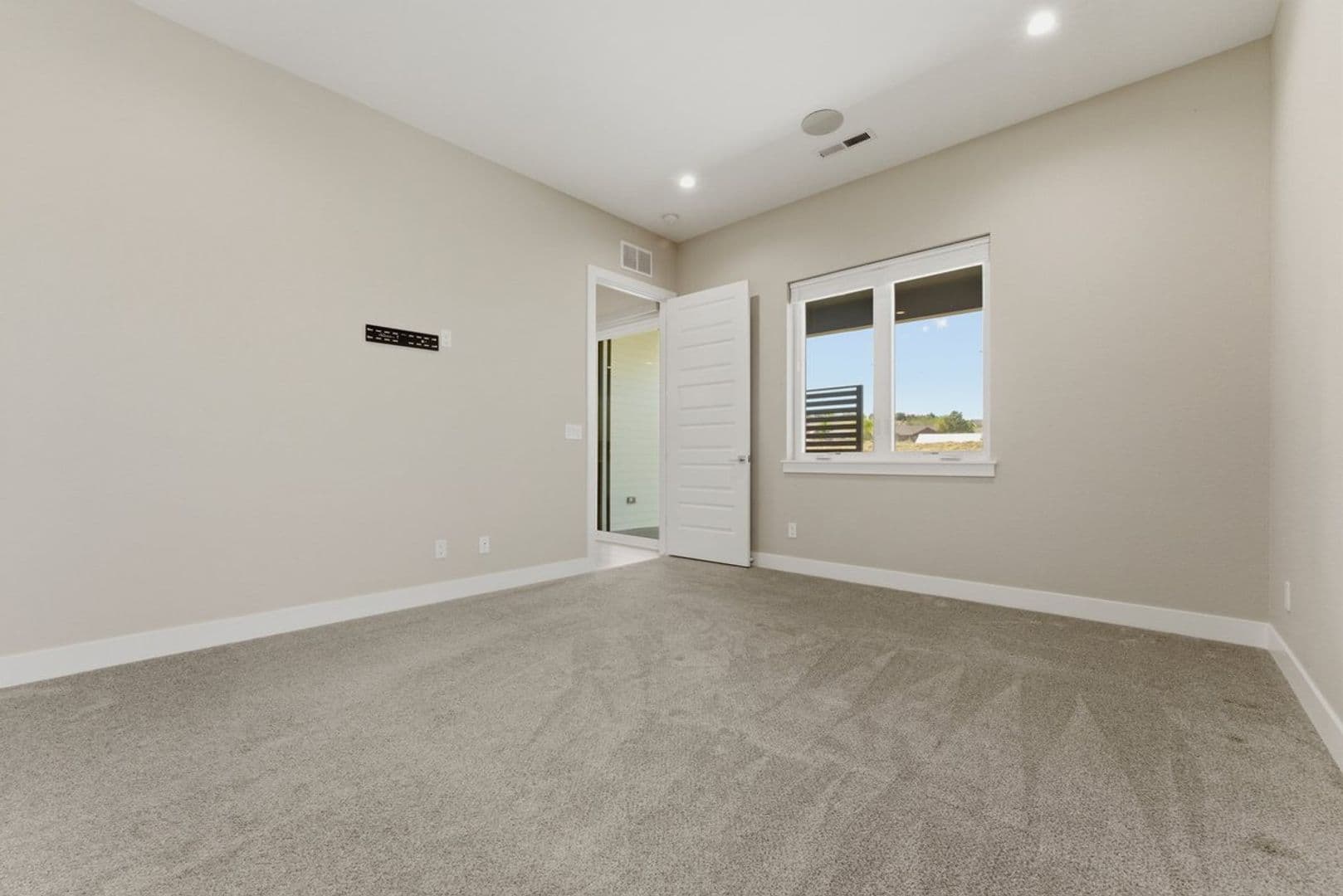 Windsor House: 1768 Barefoot Drive