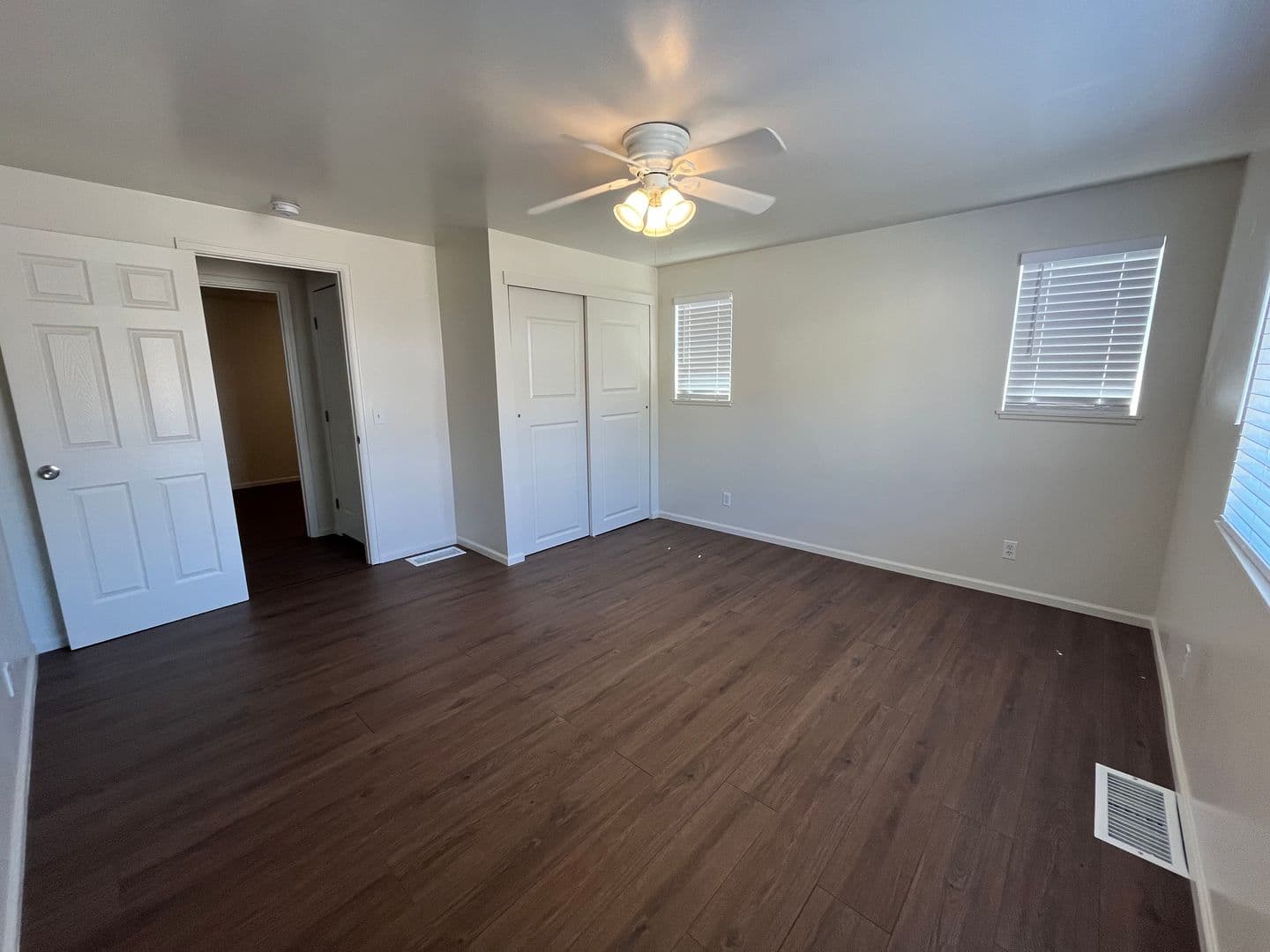 Golden Apartment: 215 Cheyenne St