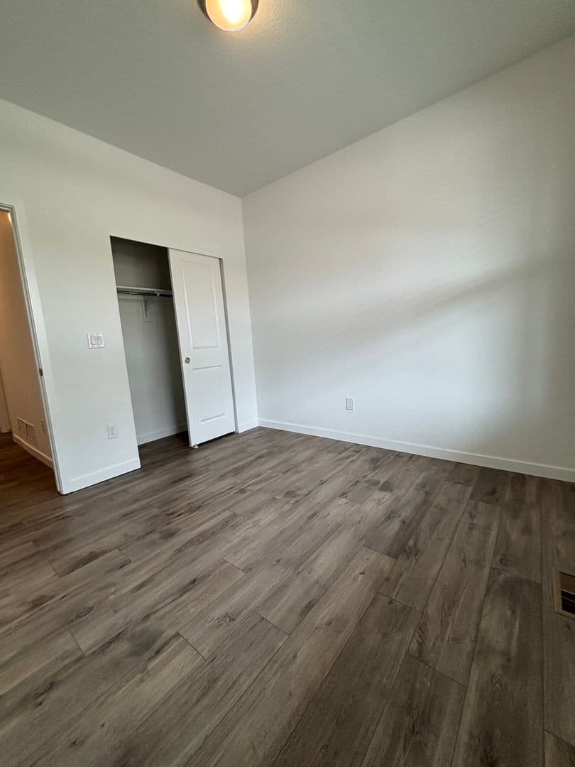 Johnstown House: 892 Crestone St