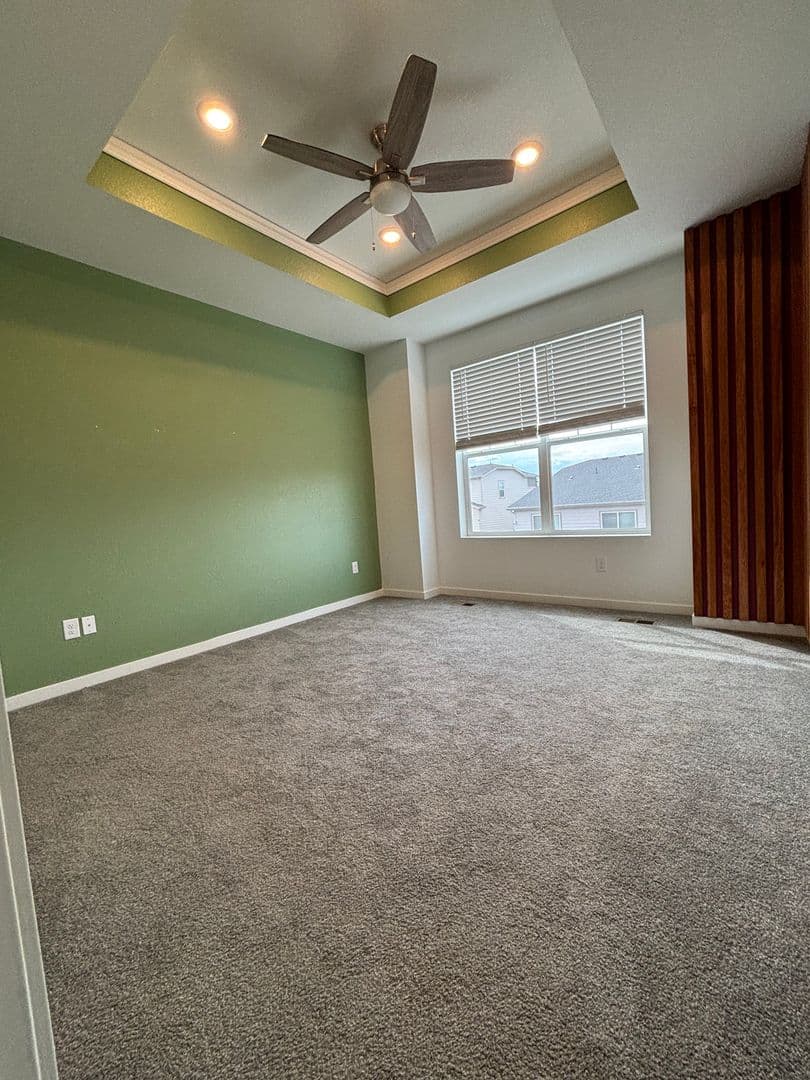 Johnstown House: 892 Crestone St
