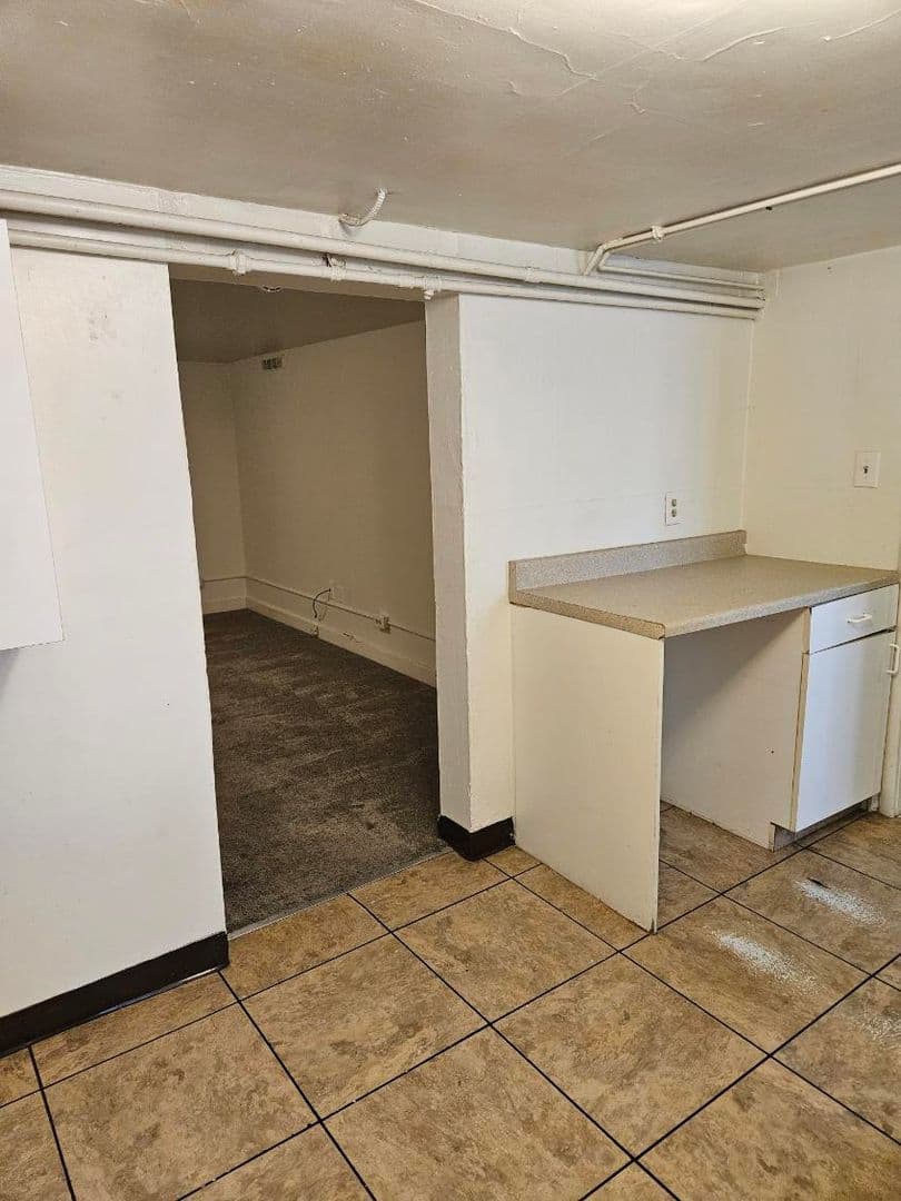 Greeley Apartment: 925 12th St