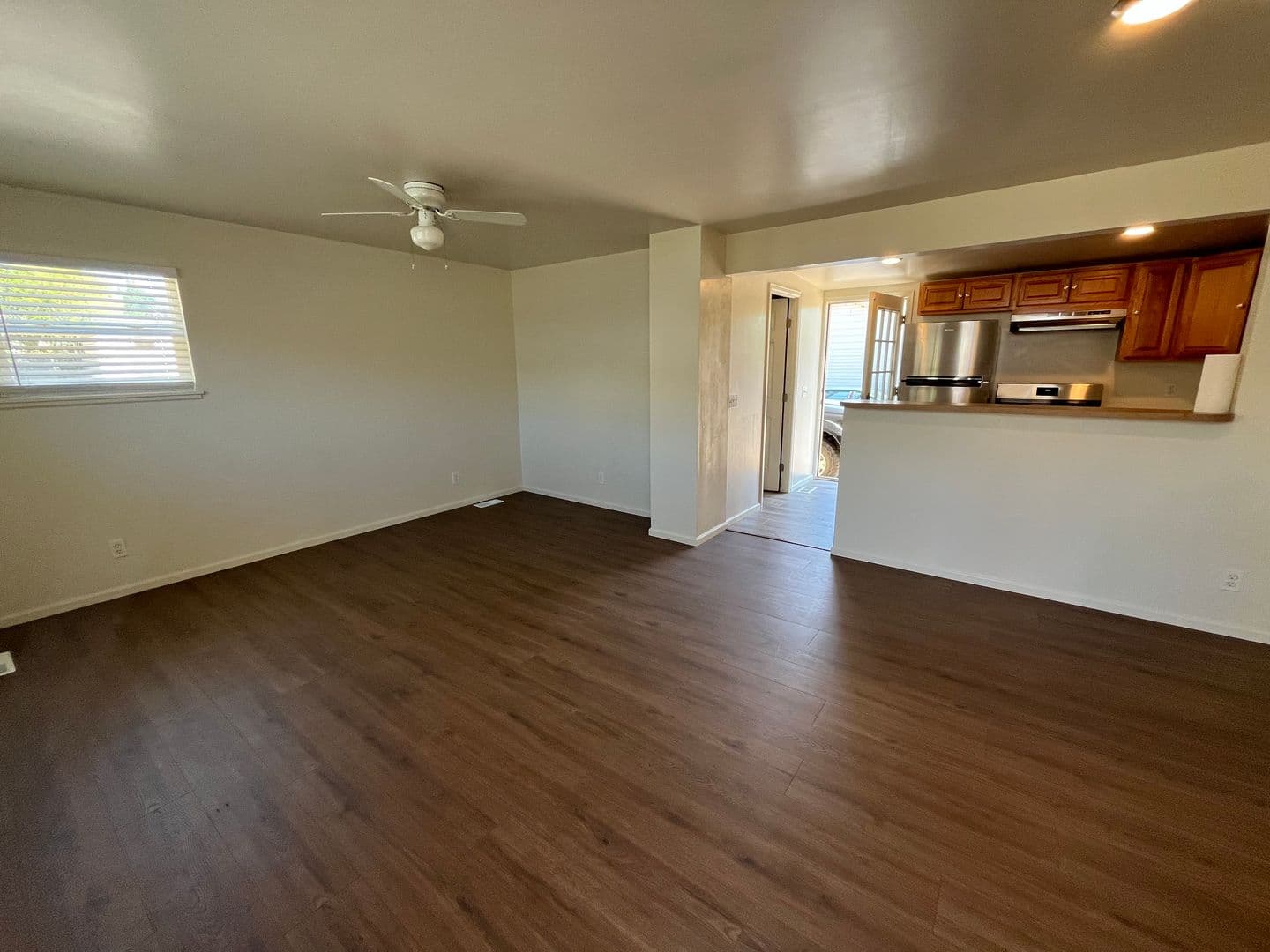 Golden Apartment: 215 Cheyenne St
