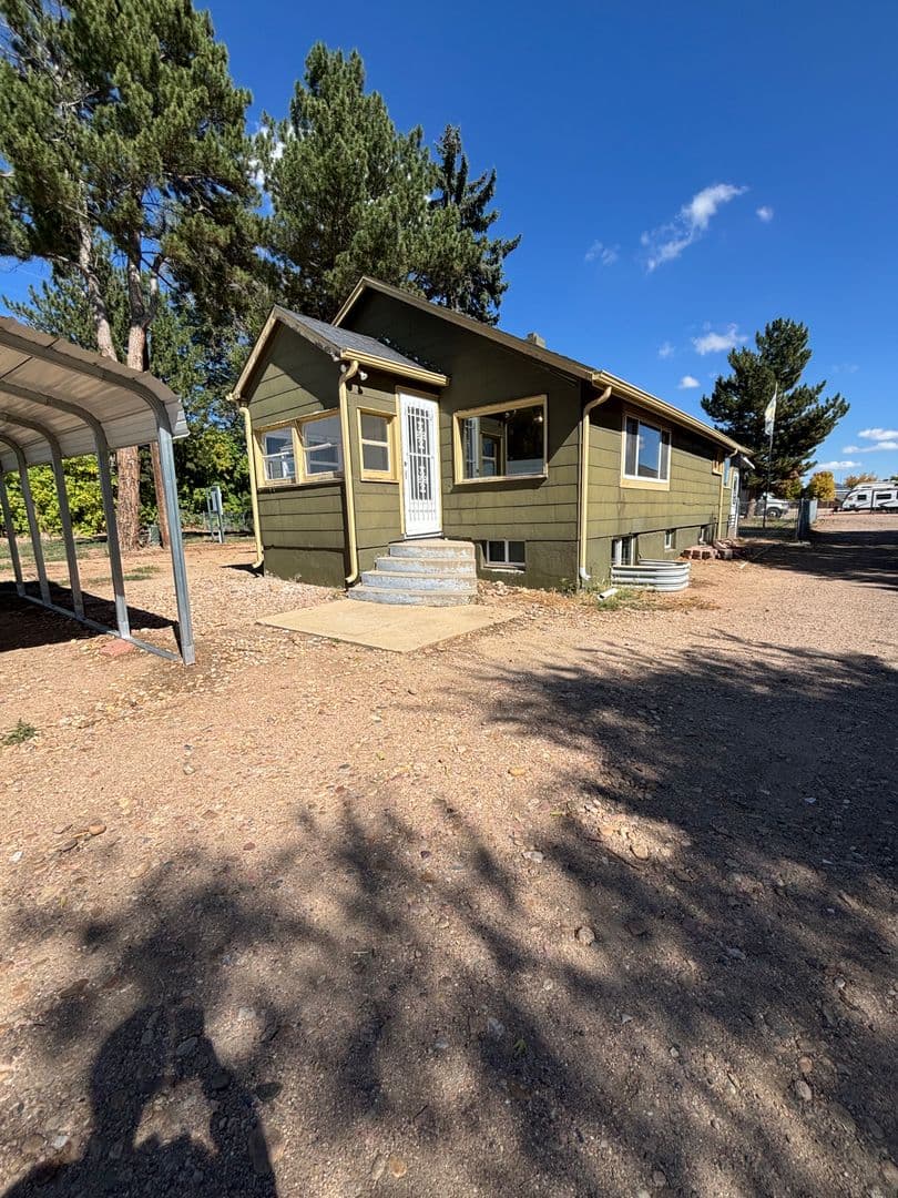 Greeley House: 3220 47th Avenue