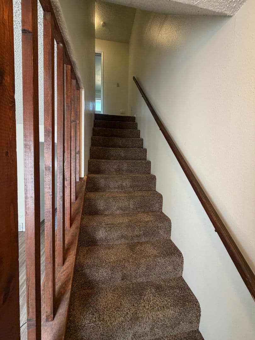 Greeley Apartment: 1138 26th Ave
