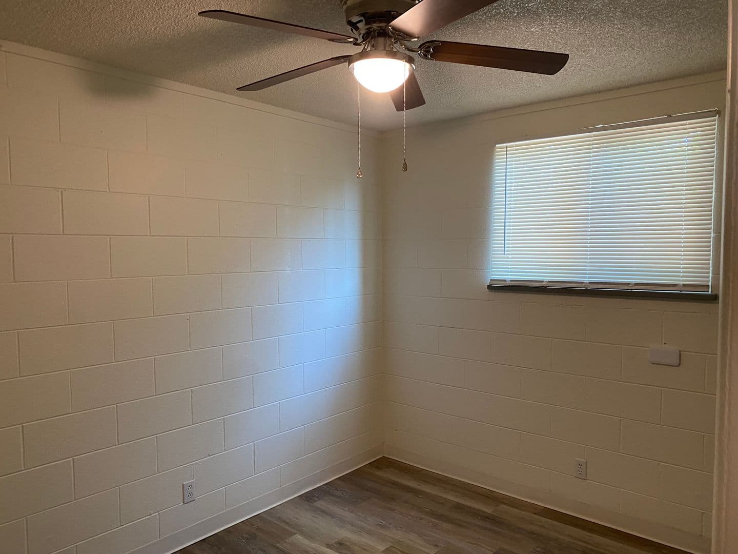 Greeley Apartment: 2011 5th Avenue