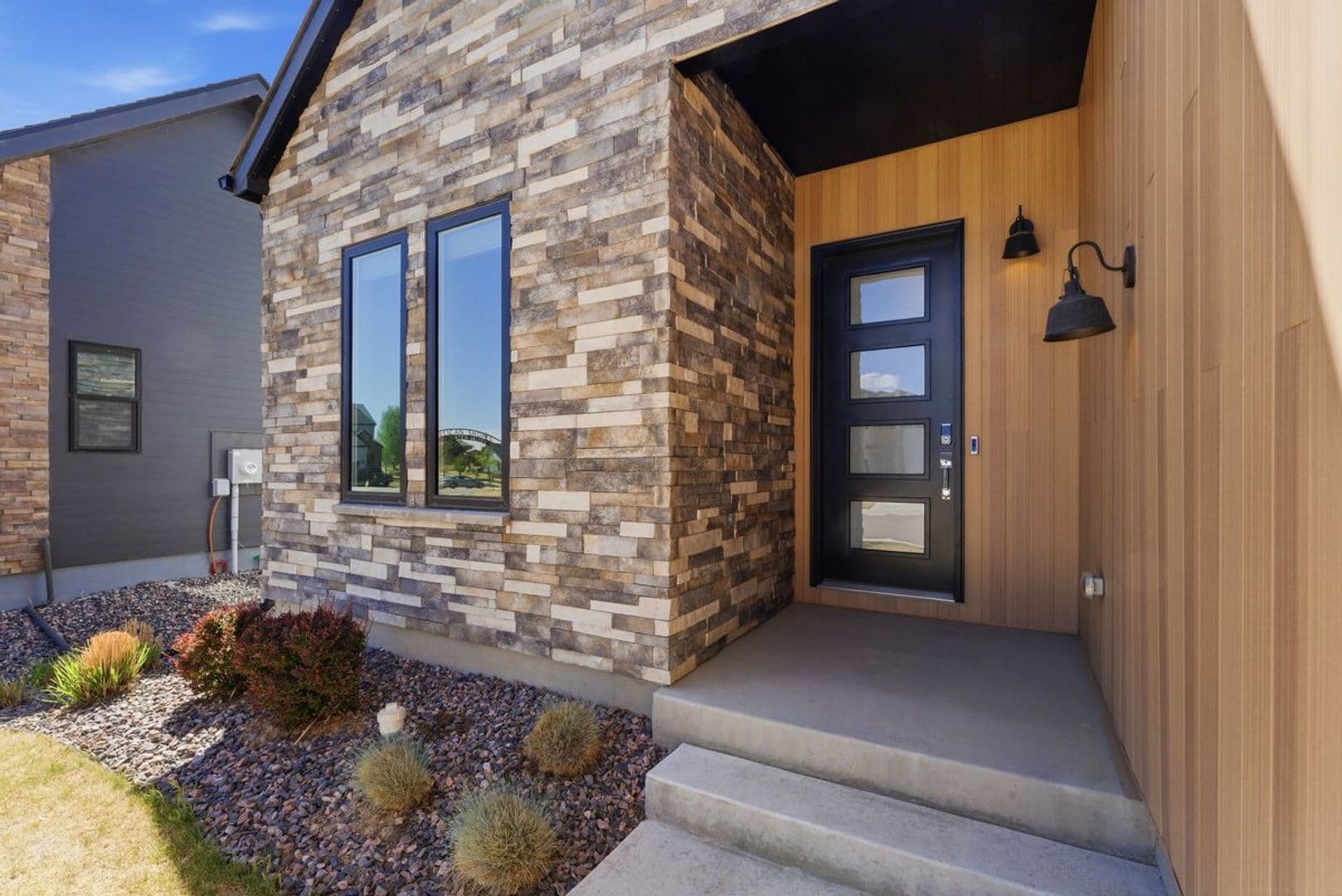 Windsor House: 1768 Barefoot Drive