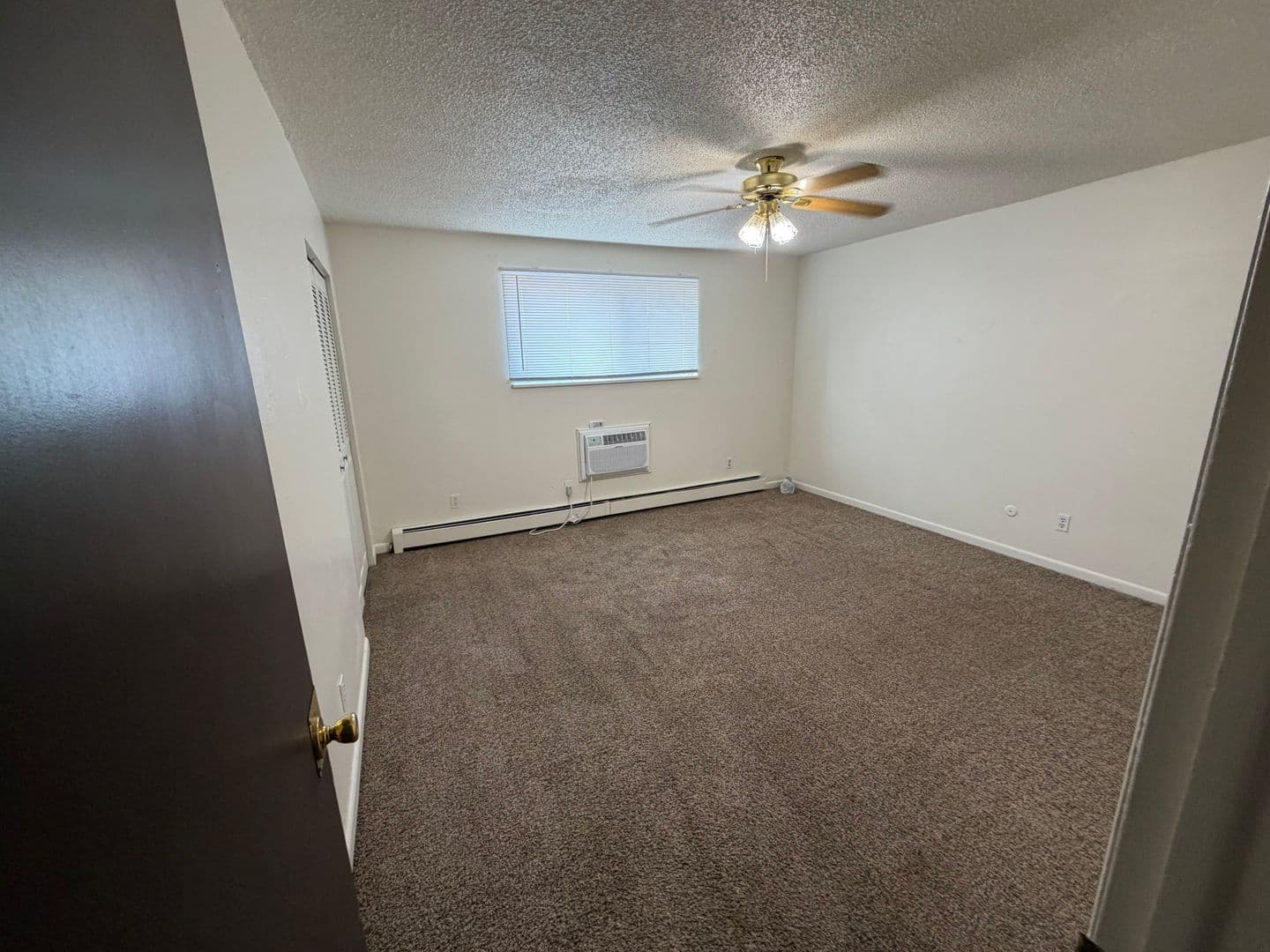 Greeley Apartment: 732 37th Avenue Court